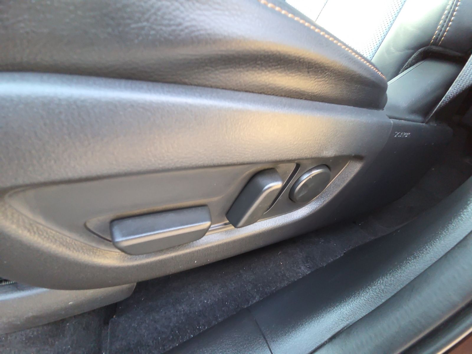 Used 2025 Black Mazda 3.3 Turbo Premium Plus image 35