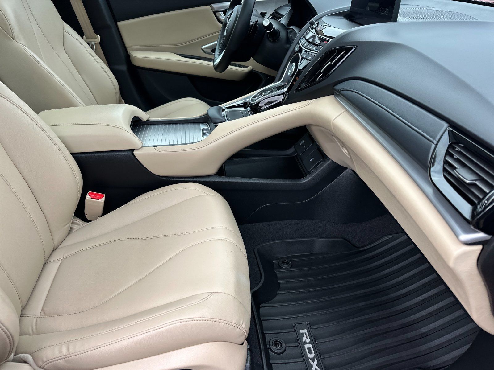 used 2019 Acura RDX car, priced at $31,498