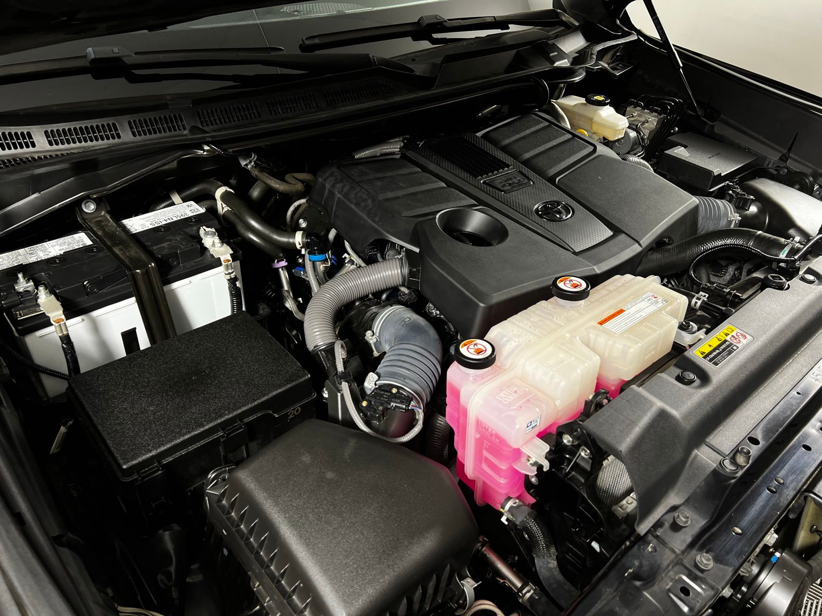 Thumbnail: 2022 Toyota Tundra - 10