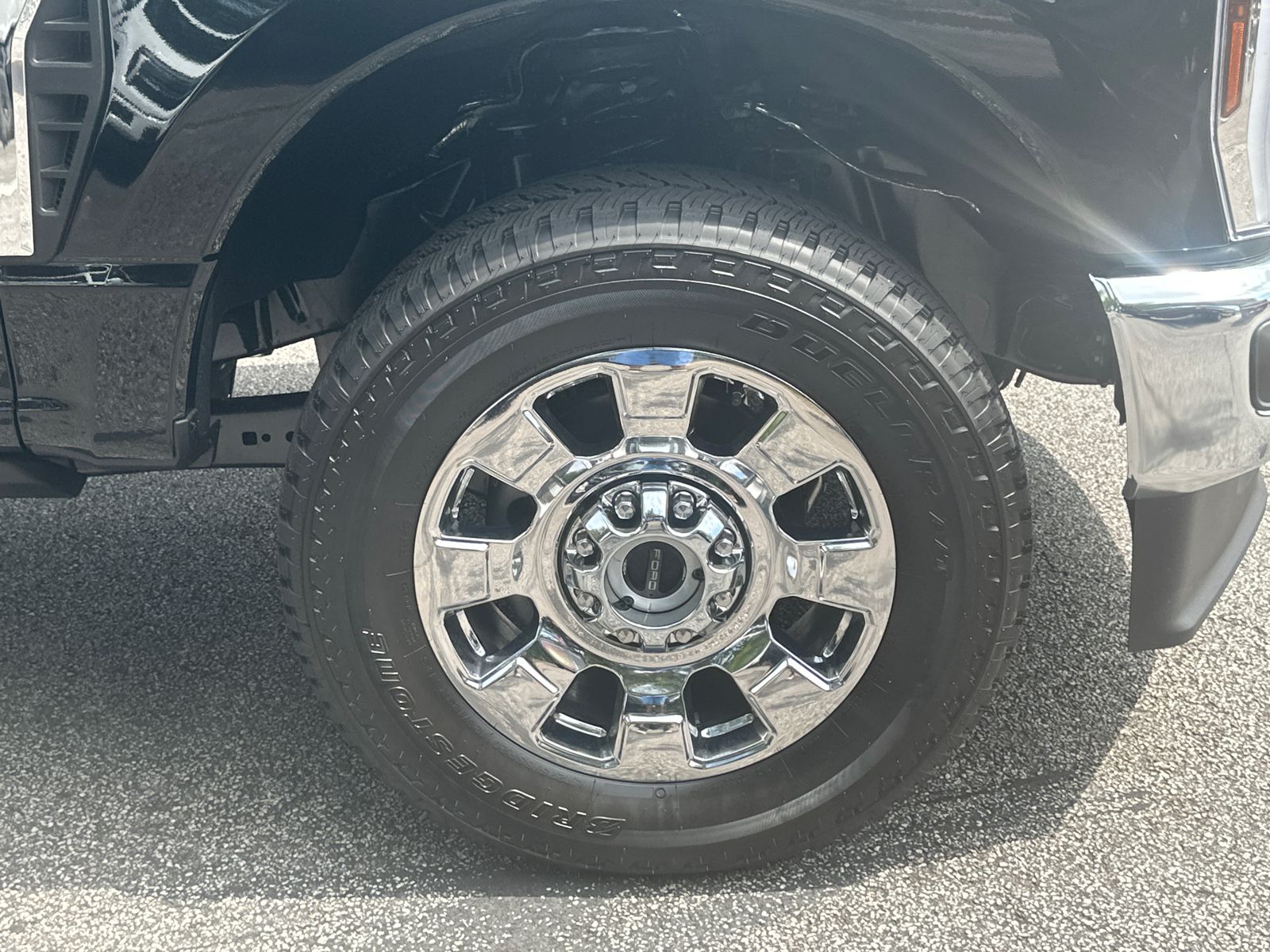 New 2026 Agate Black Metallic Ford F-250® Lariat® image 13