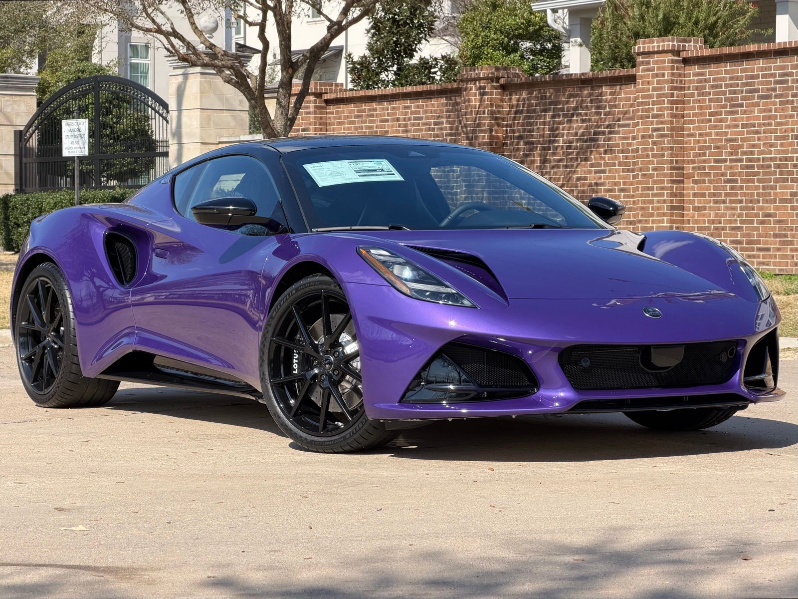 /2026 Lotus Emira-V6 SE