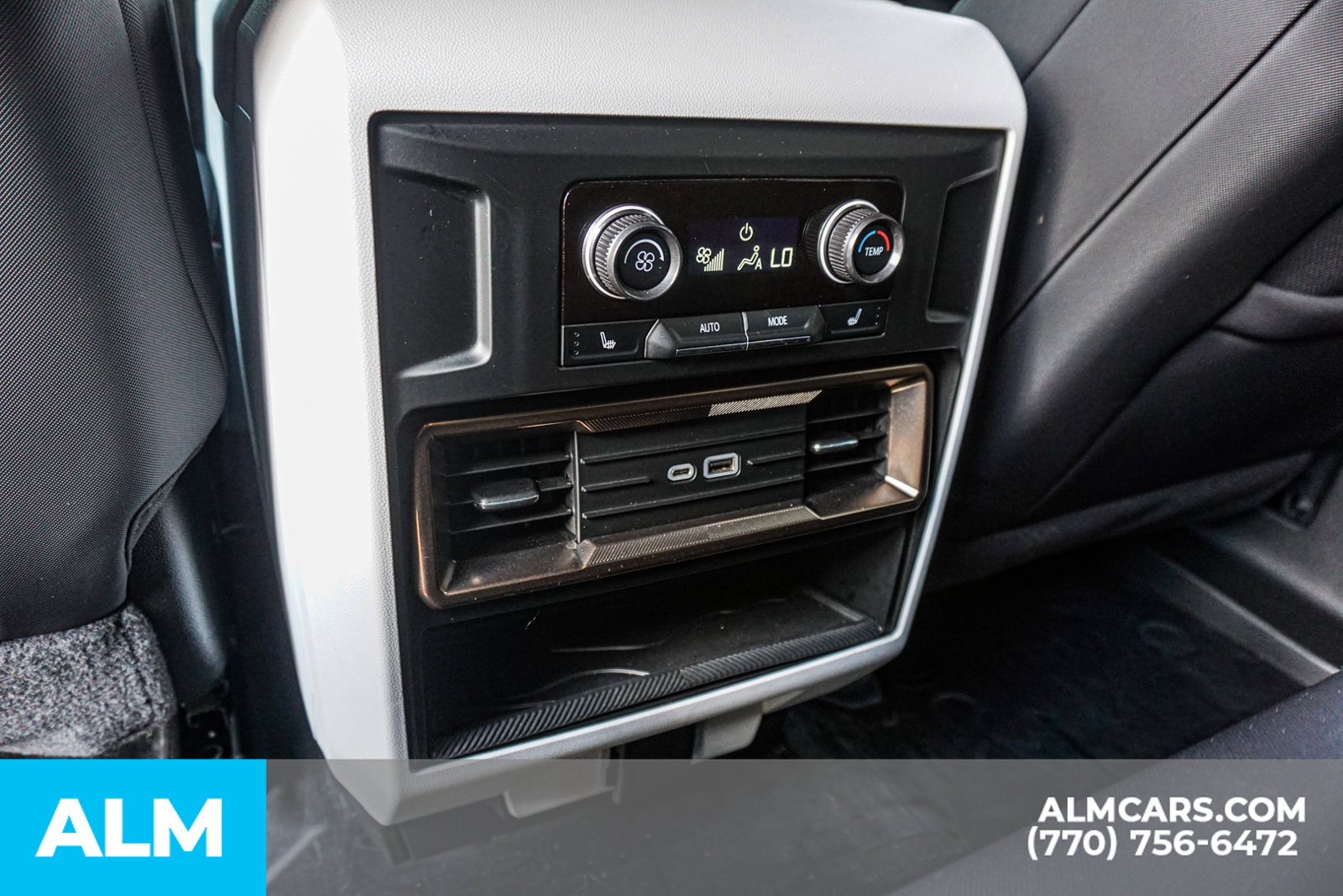 Used 2024 White GMC 2X image 60