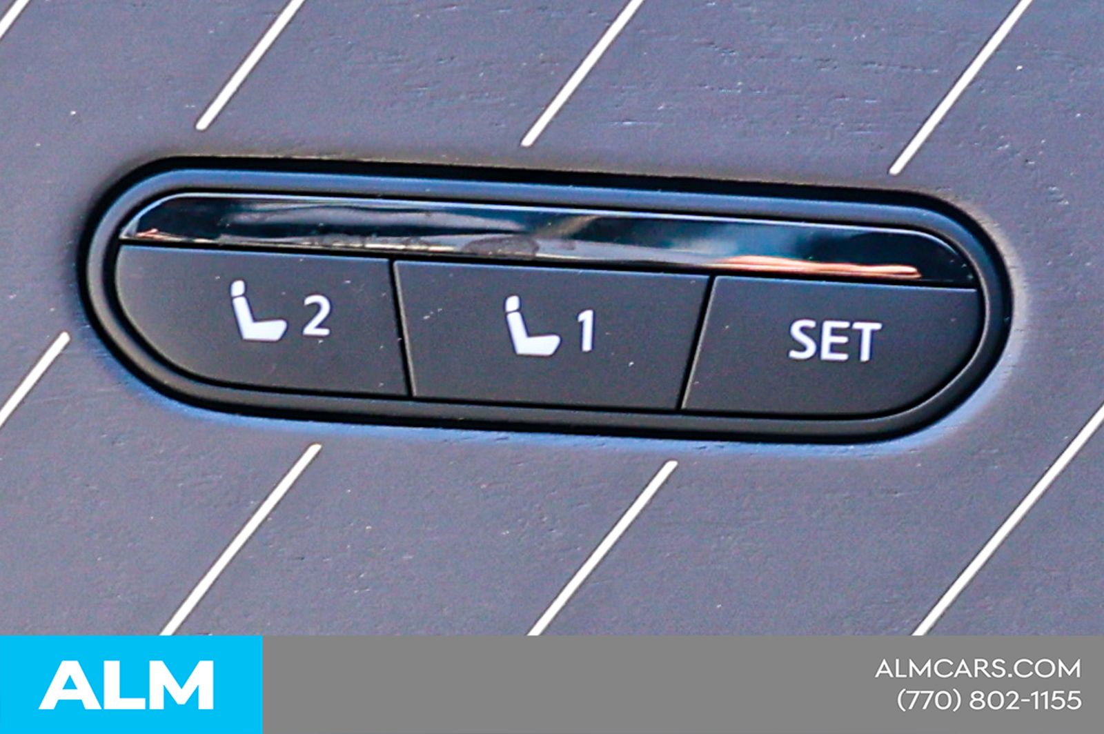 Used 2025 Black INFINITI AUTOGRAPH image 41