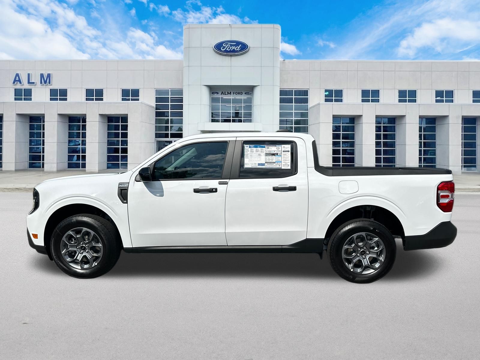 New 2026 White Ford XLT image 9