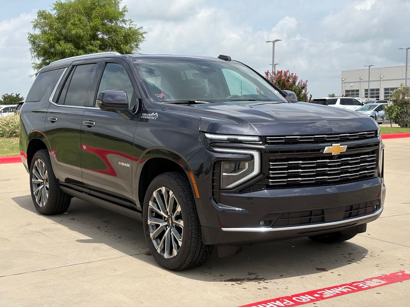 Dark Ash Metallic 2026 Chevrolet Tahoe SUV / Crossover Four-Wheel Drive