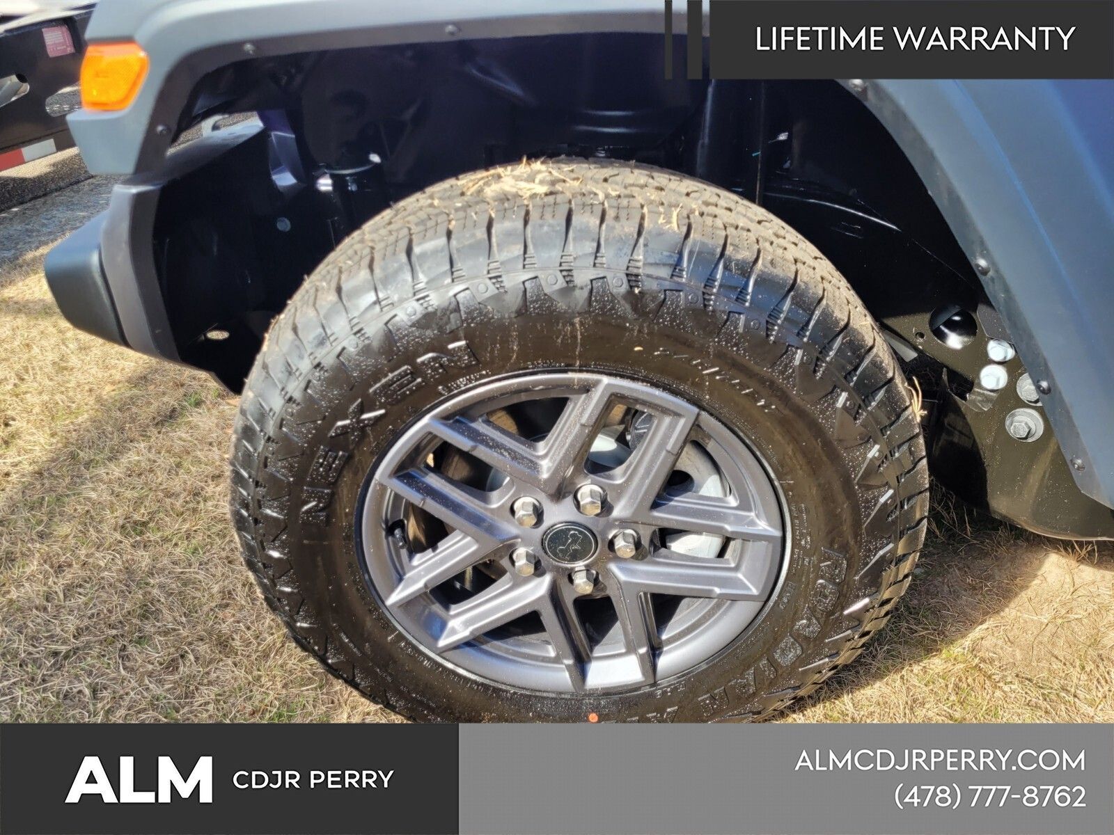 New 2026 Reign Exterior Paint Jeep Sport S image 3