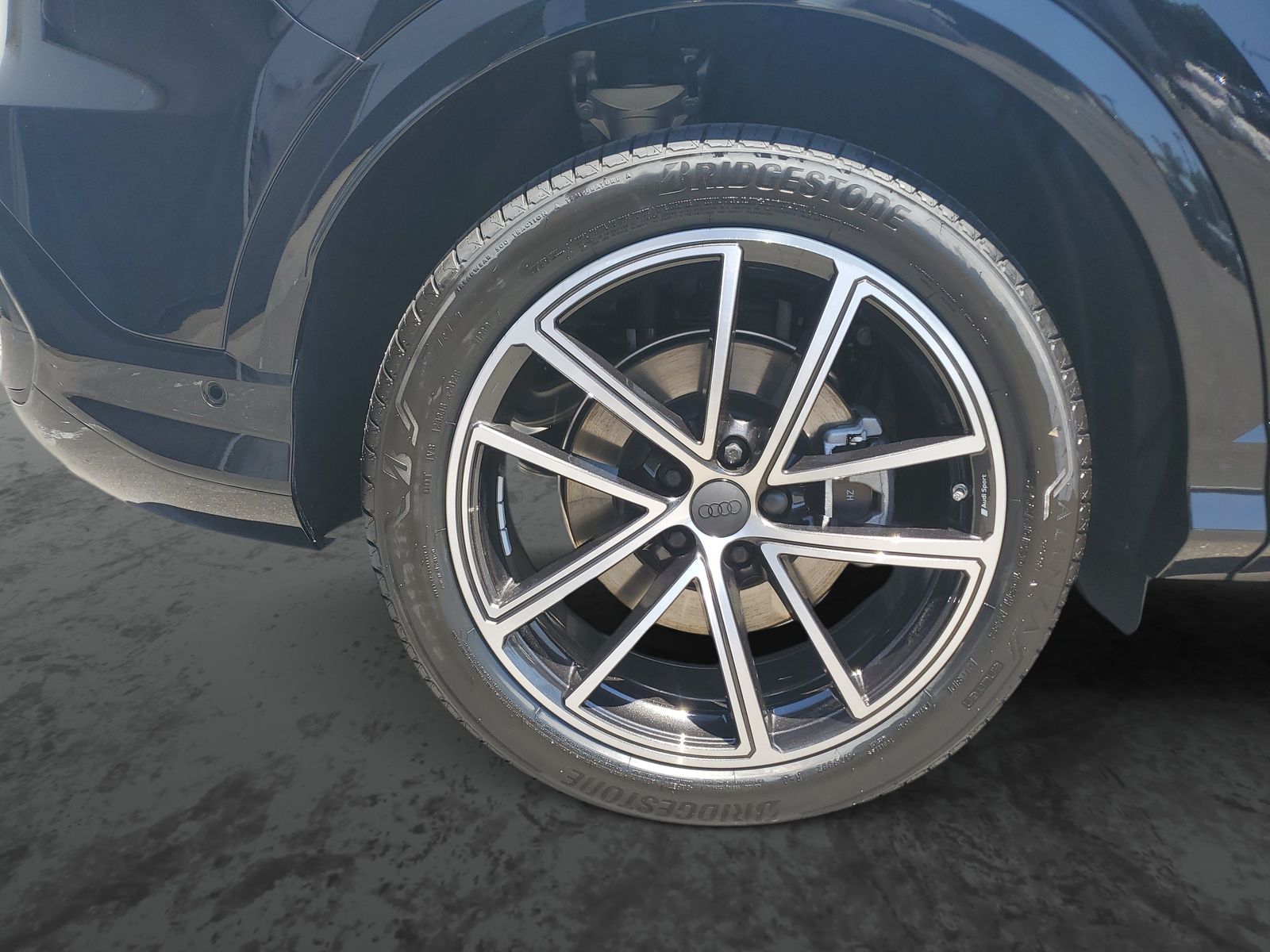Vehicle photo