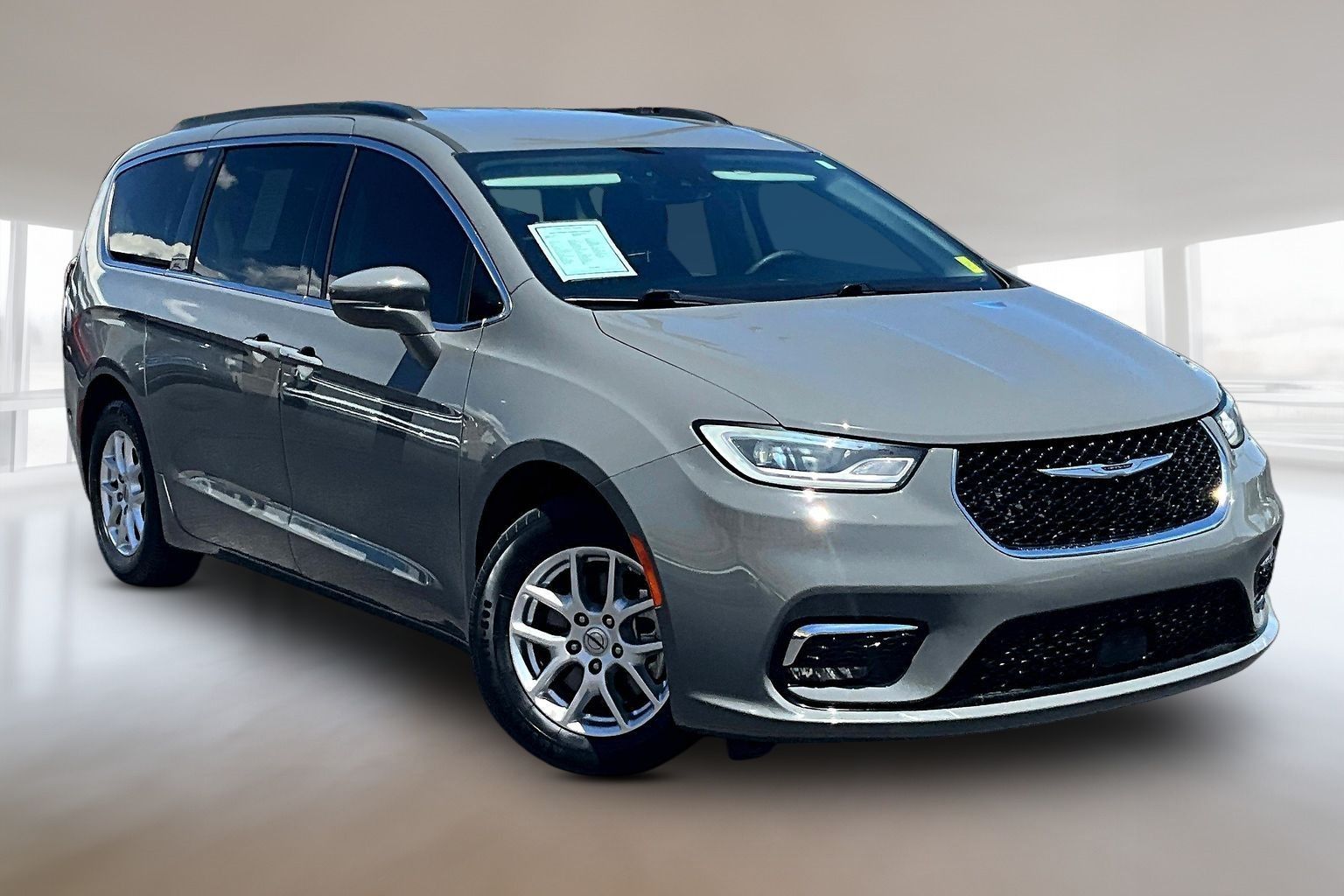  2022 Chrysler Pacifica Touring L FWD   