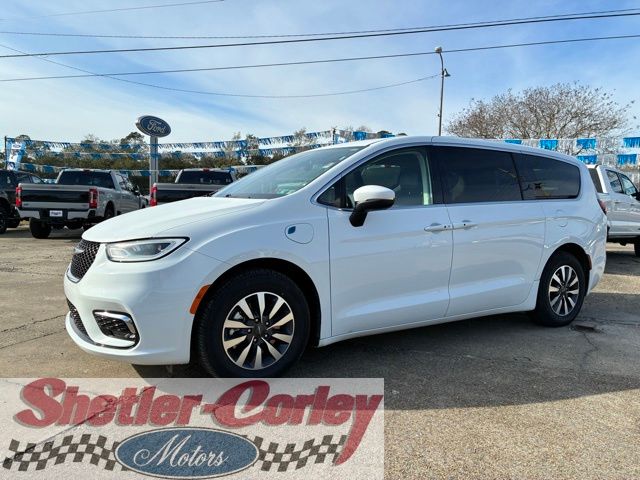 Bright White Clearcoat 2023 Chrysler Pacifica Hybrid Touring L FWD Minivan Front-Wheel Drive Continuously Variable Transmission