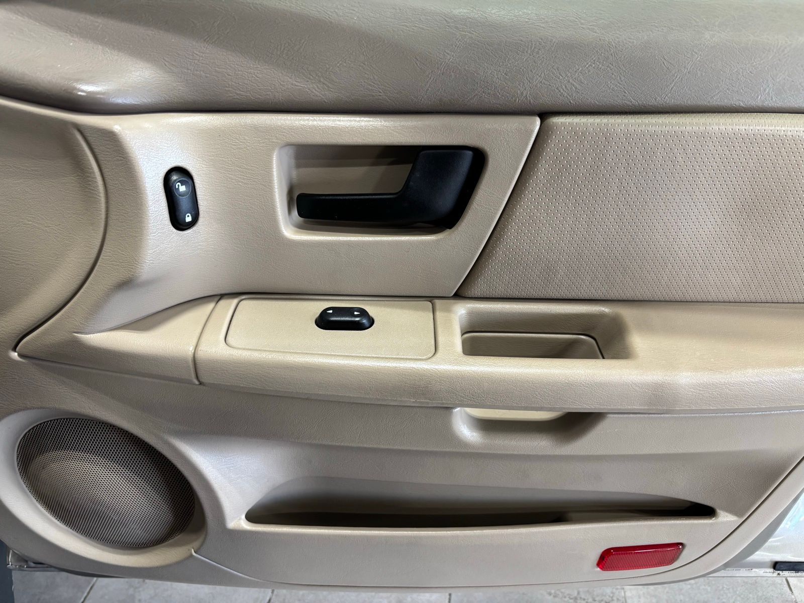 Used Car 2004 Ford Taurus  Se For Sale Under $10,000 In Austin, Texas