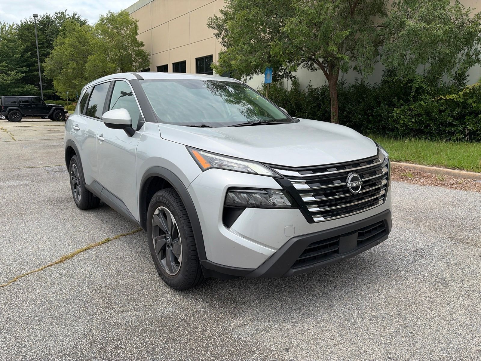 Used 2025 Silver Nissan SV image 8