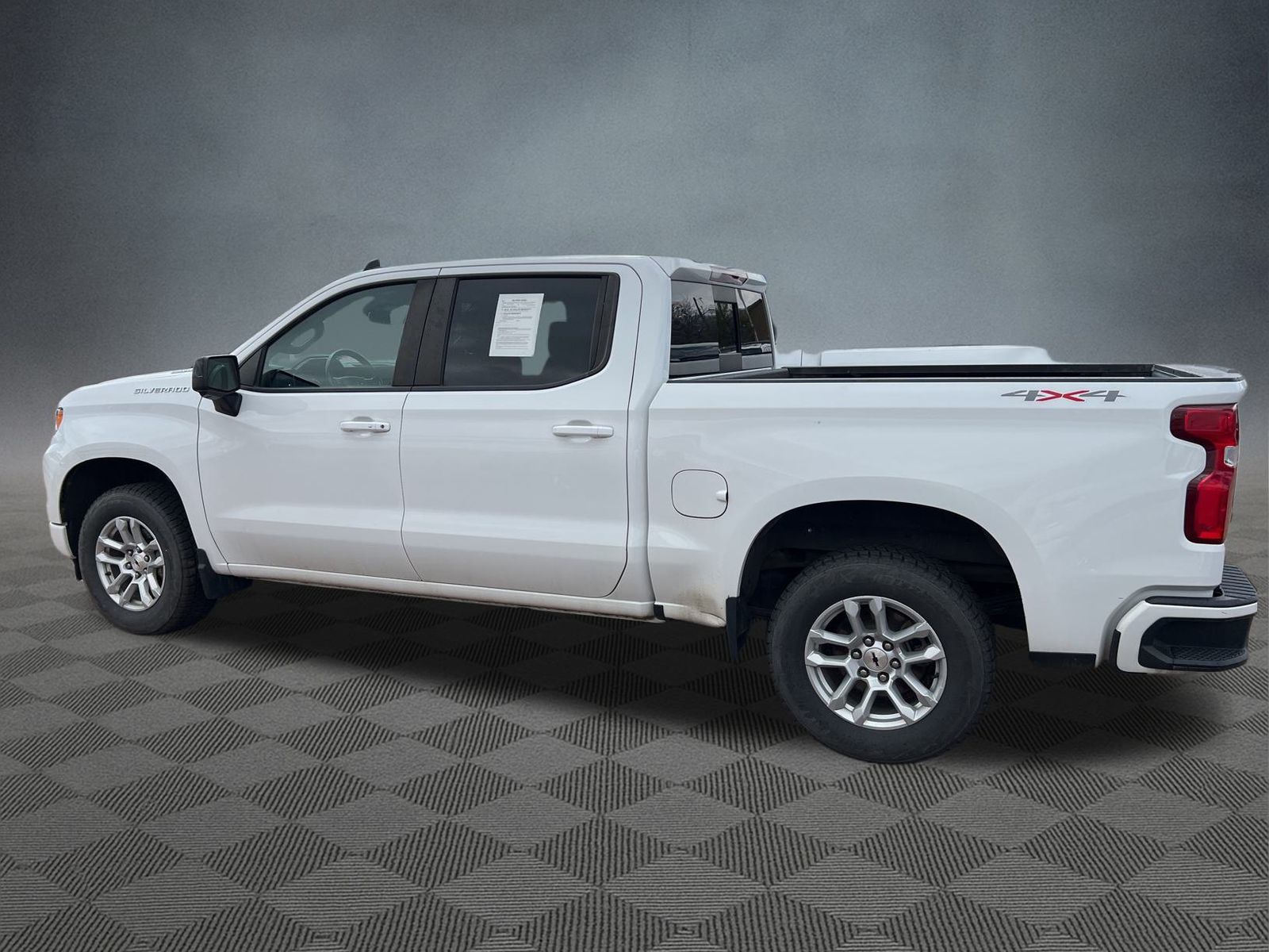 2022 Chevrolet Silverado 1500 RST photo