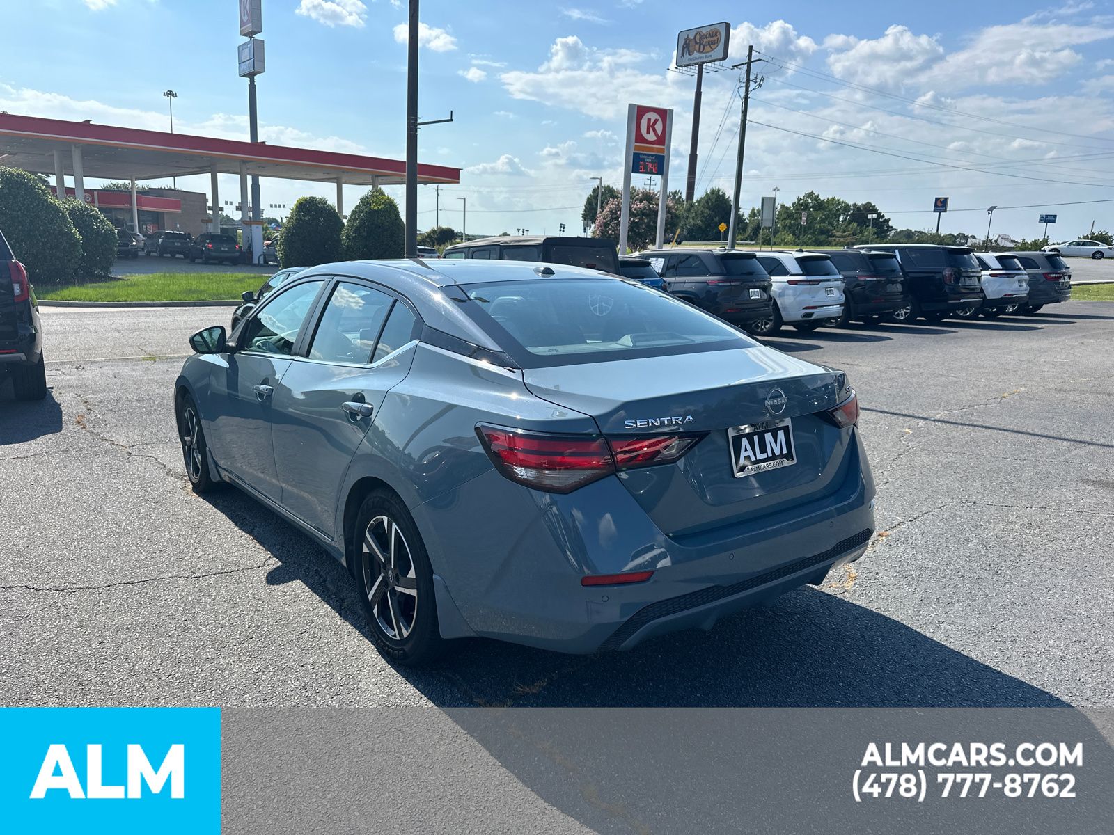Used 2024 Gray Nissan SV image 5