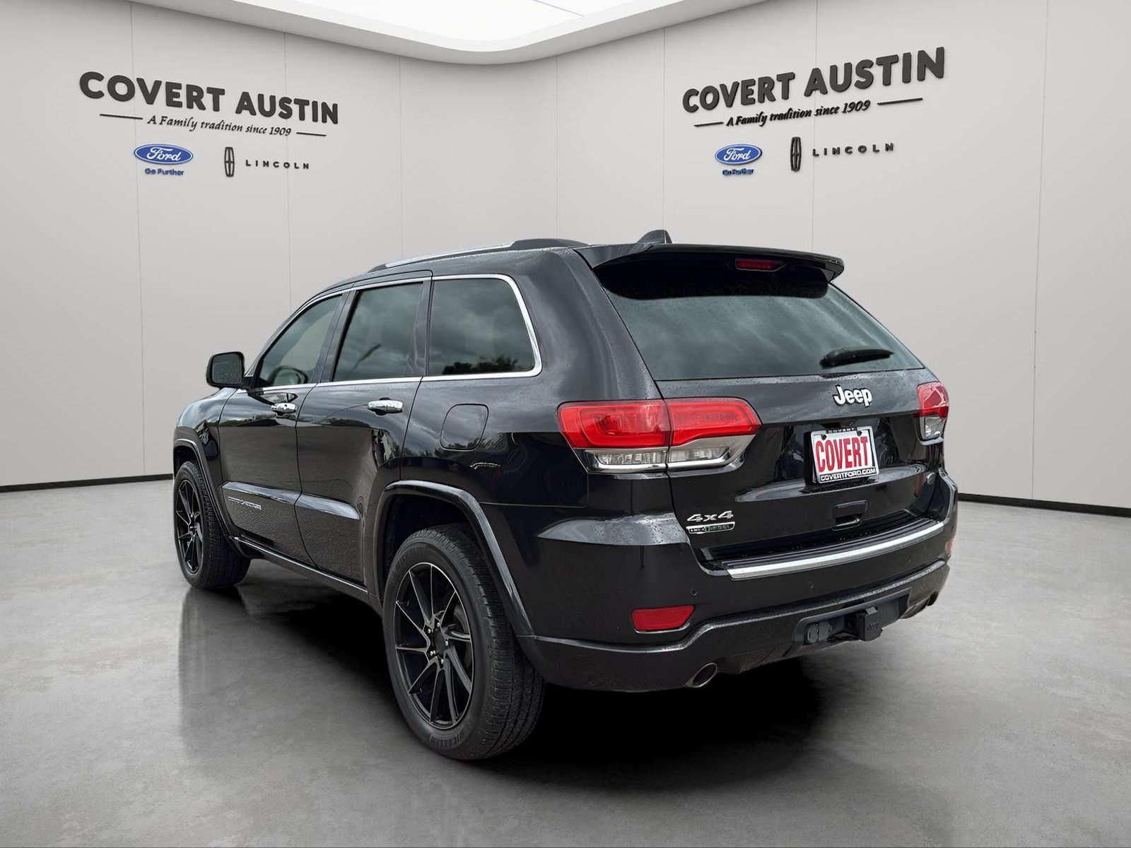 Used Car 2015 Jeep Grand Cherokee  Overland For Sale Under $20,000 In Austin, Texas