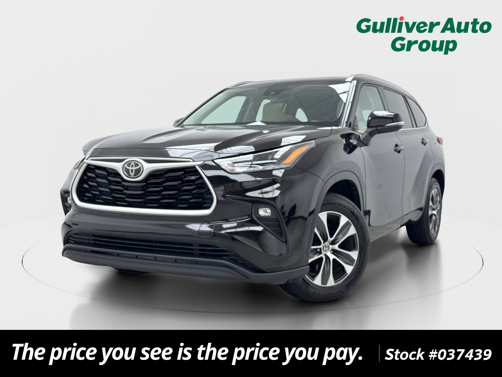 Midnight Black Metallic 2021 Toyota Highlander XLE FWD SUV / Crossover Front-Wheel Drive 8-Speed Automatic