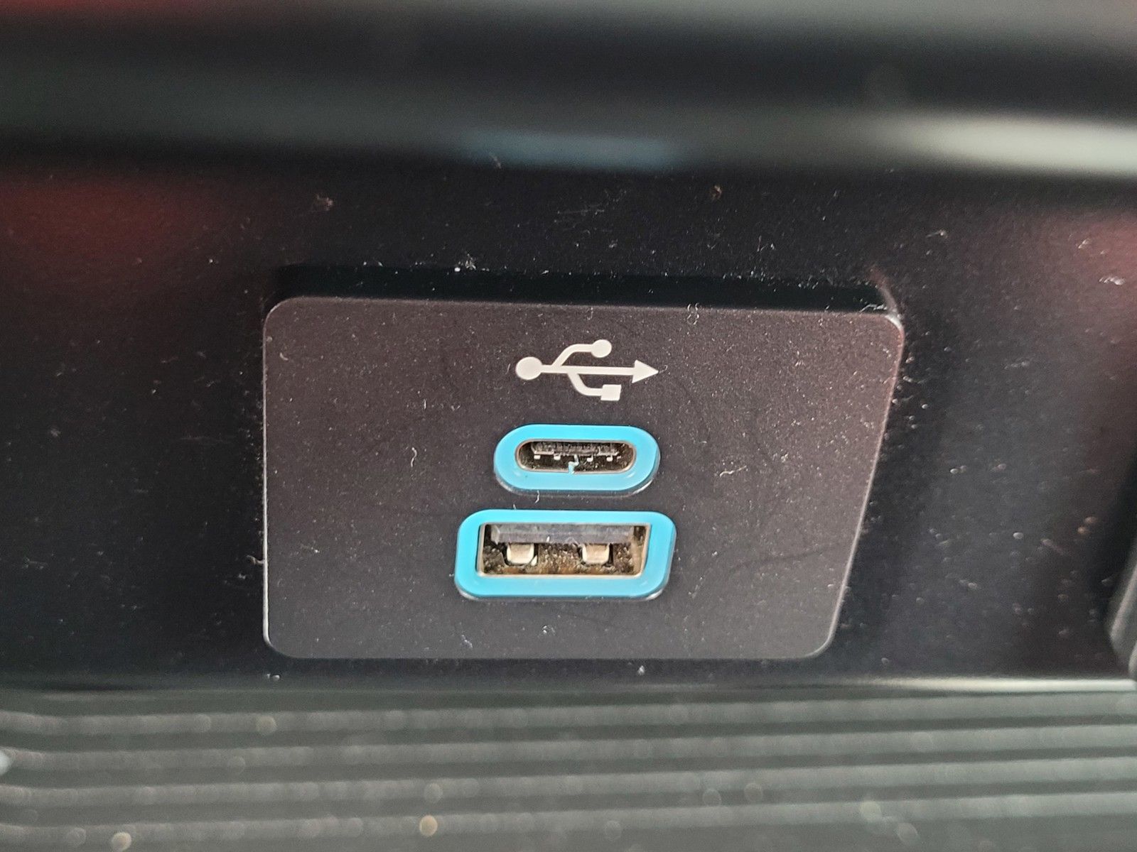 Used 2023 White Ford XLT image 26