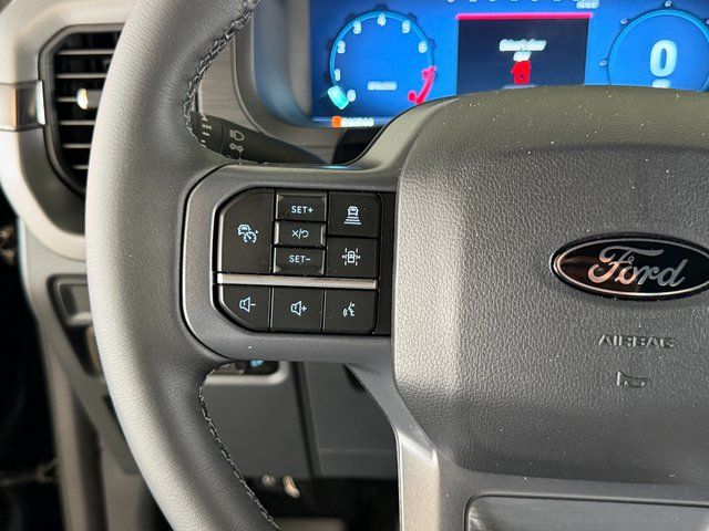 New 2026 Agate Black Metallic Ford XLT image 32