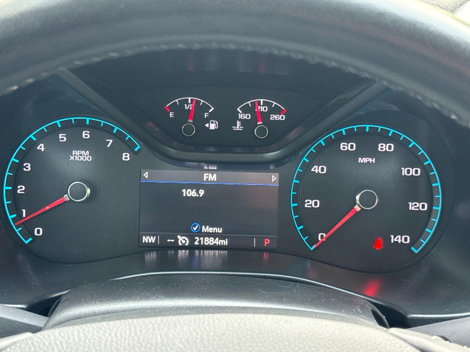 Used 2022 Beige Chevrolet Z71 image 29
