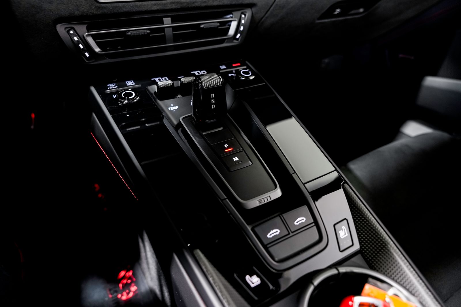2024 Porsche 911 Targa 4 GTS — photo 18