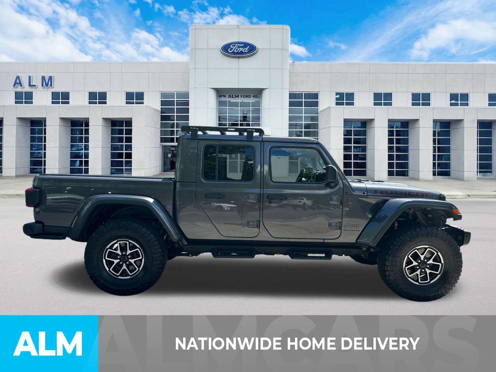 Used 2025 Gray Jeep Rubicon image 4