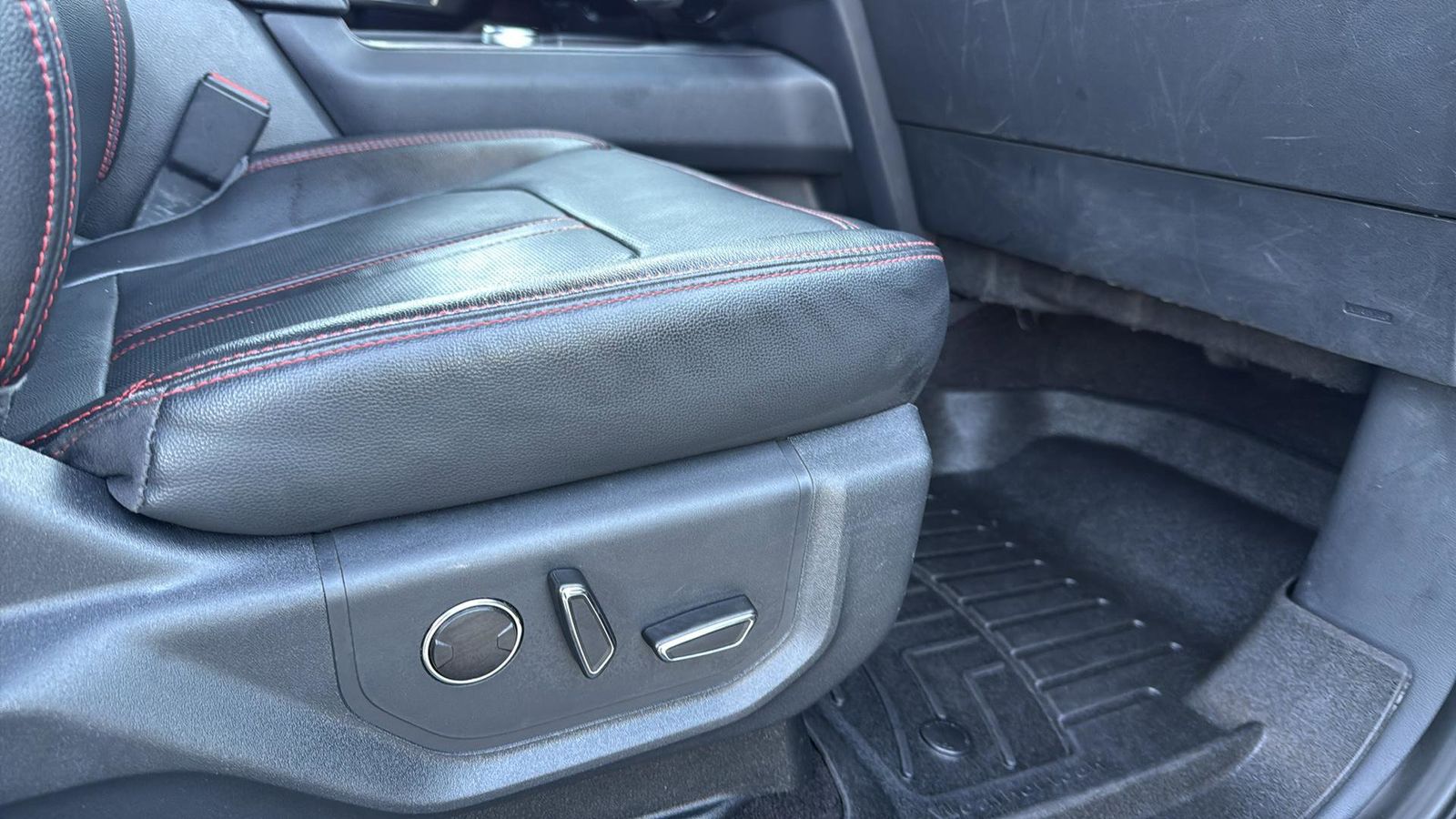 Used Car 2022 Ford Expedition Max  Limited For Sale Under $35,000 In Austin, Texas