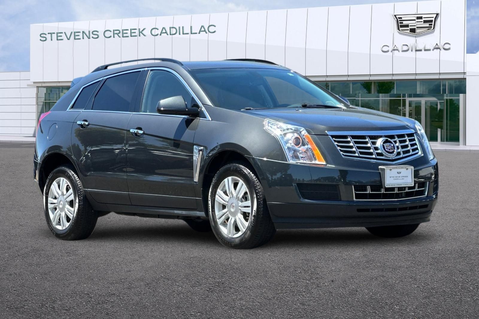 Gray (Graphite Metallic) 2016 Cadillac SRX SUV / Crossover Front-Wheel Drive 6-Speed Automatic