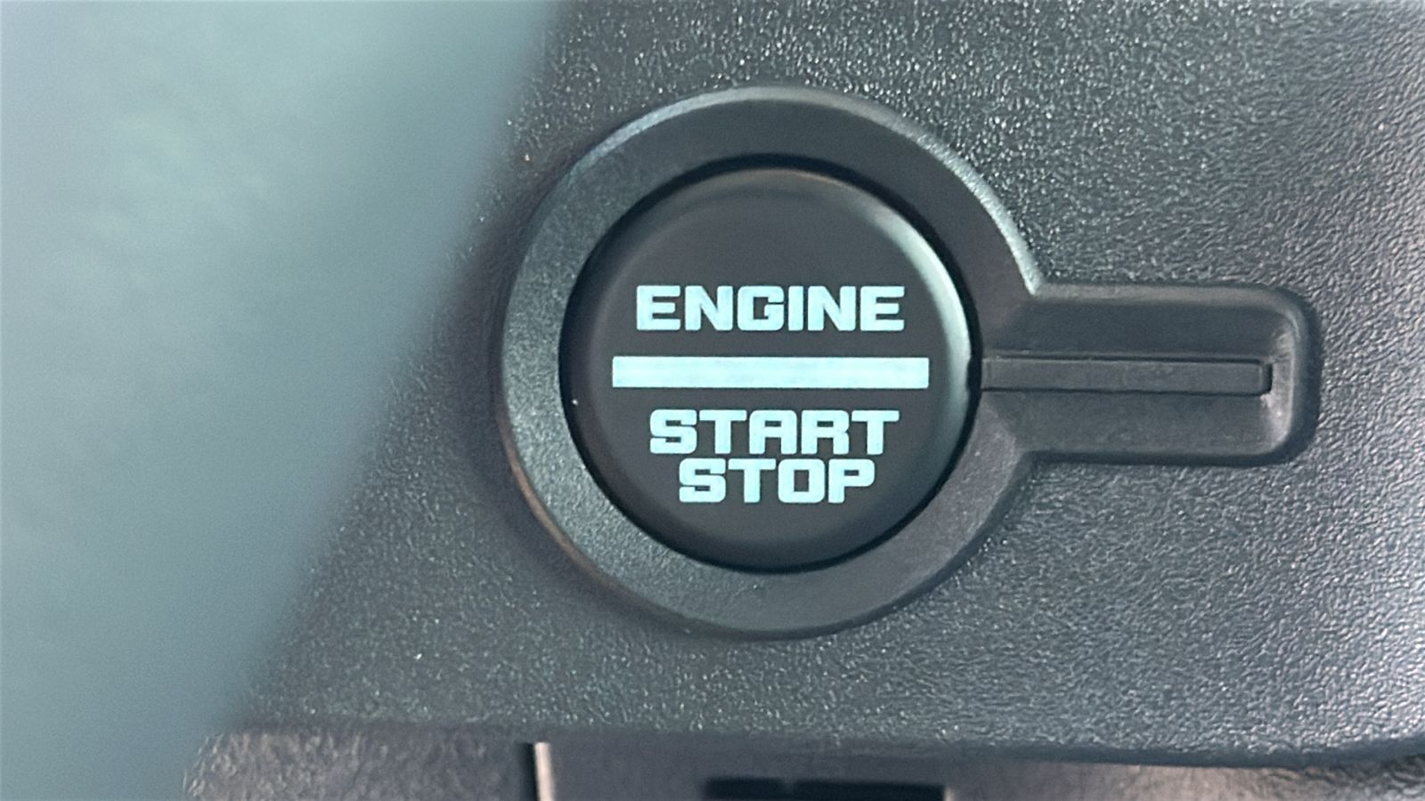 New 2026 Marsh Gray Ford Outer Banks® image 32