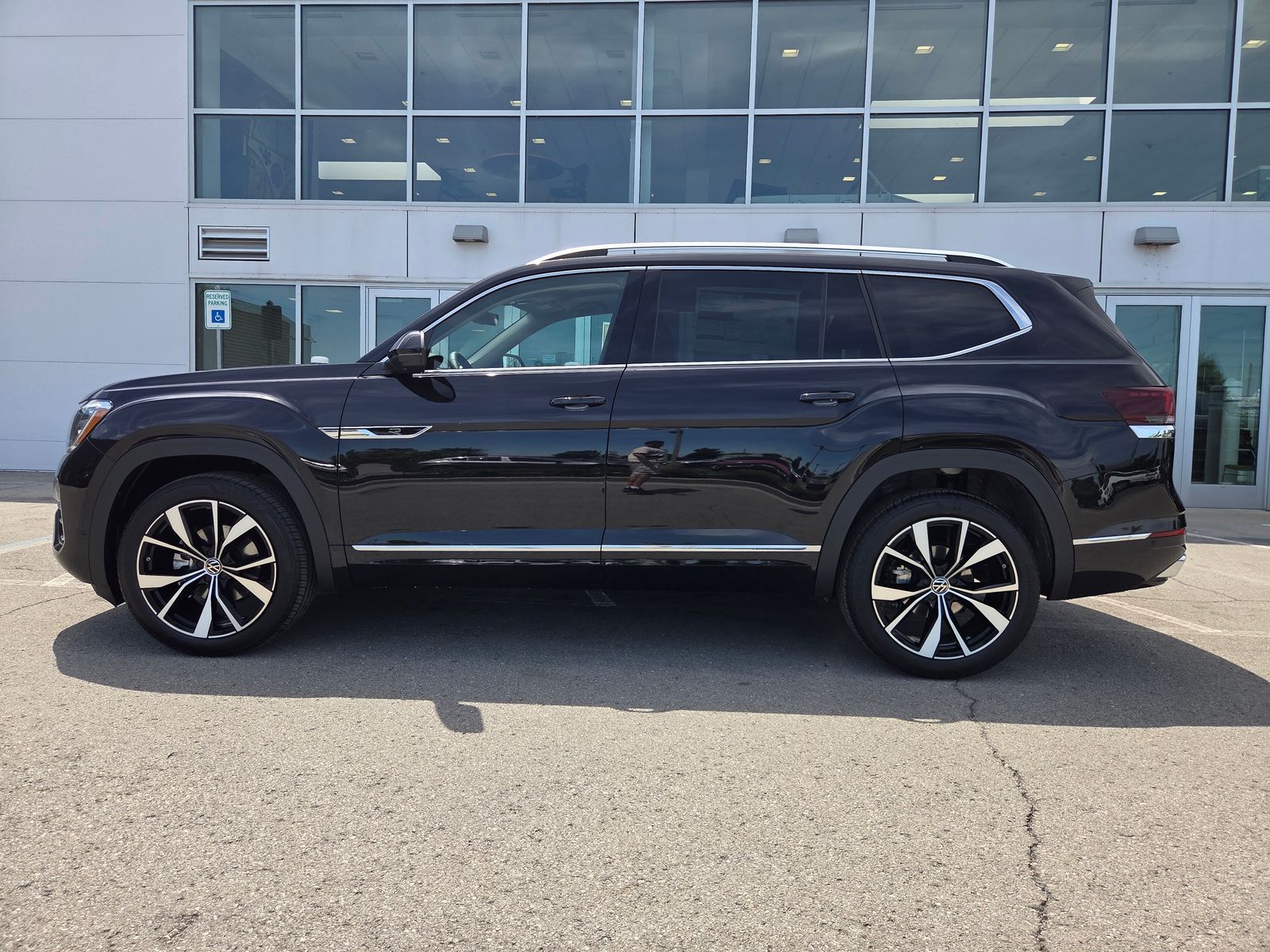 new 2026 Volkswagen Atlas car, priced at $53,803