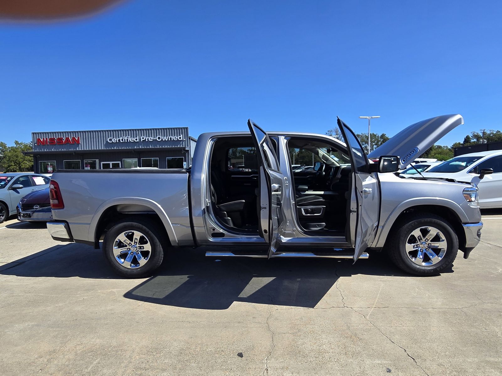 2022 Ram 1500 Laramie - 11
