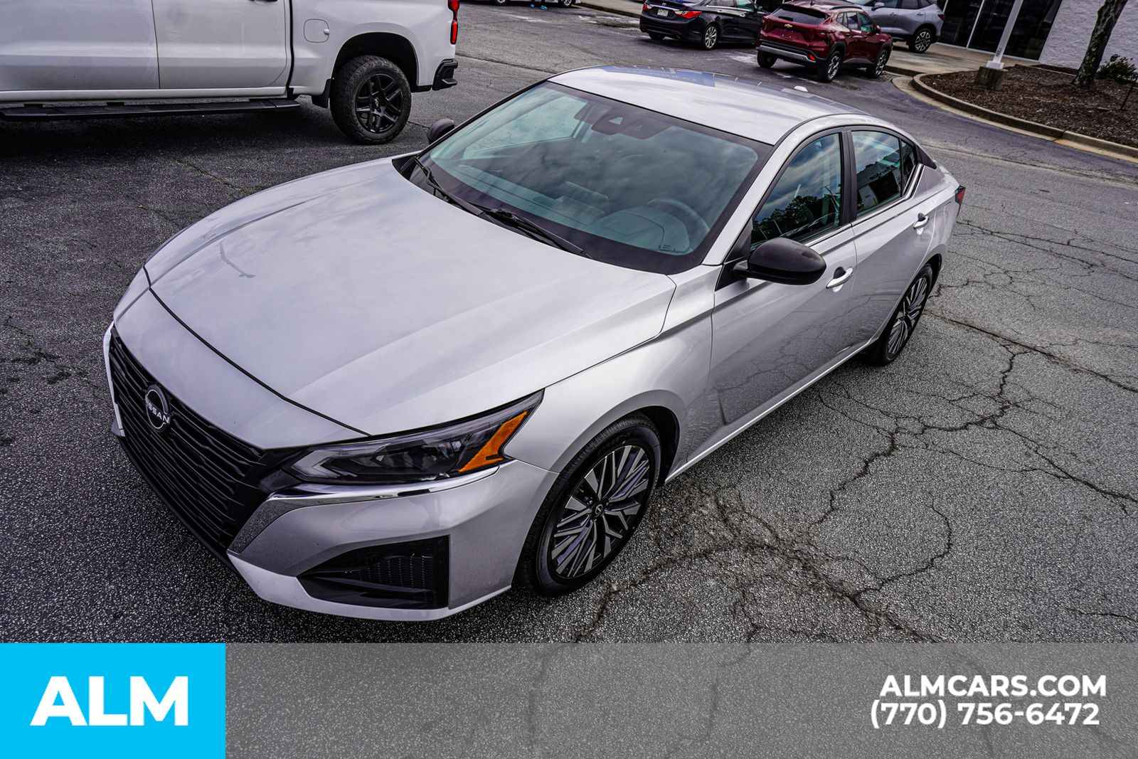 Used 2024 Silver Nissan 2.5 SV image 18