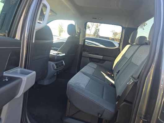 Used 2023 Gray Ford XLT image 13