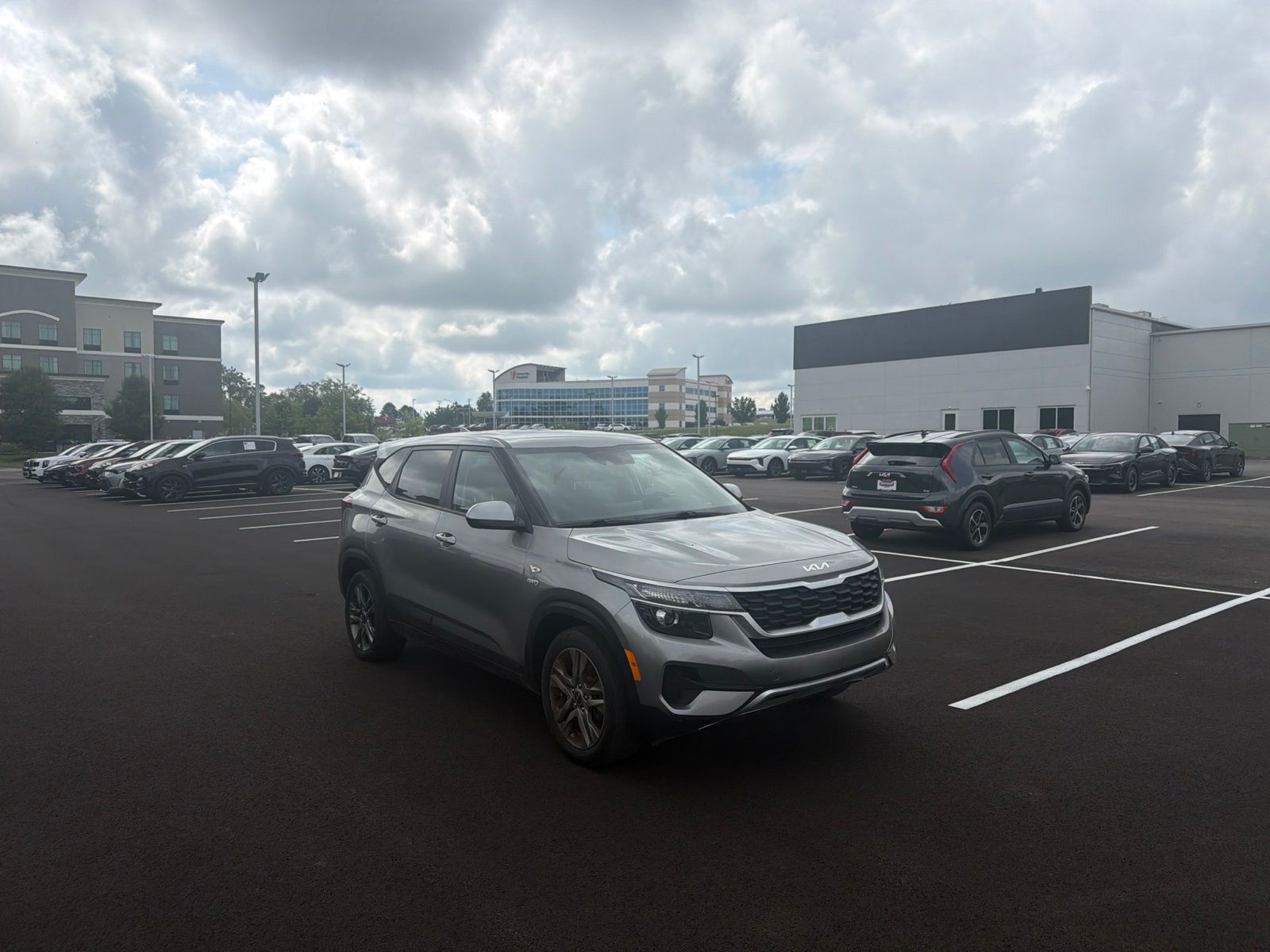 Steel Gray 2023 Kia Seltos SUV / Crossover All-Wheel Drive Continuously Variable Transmission