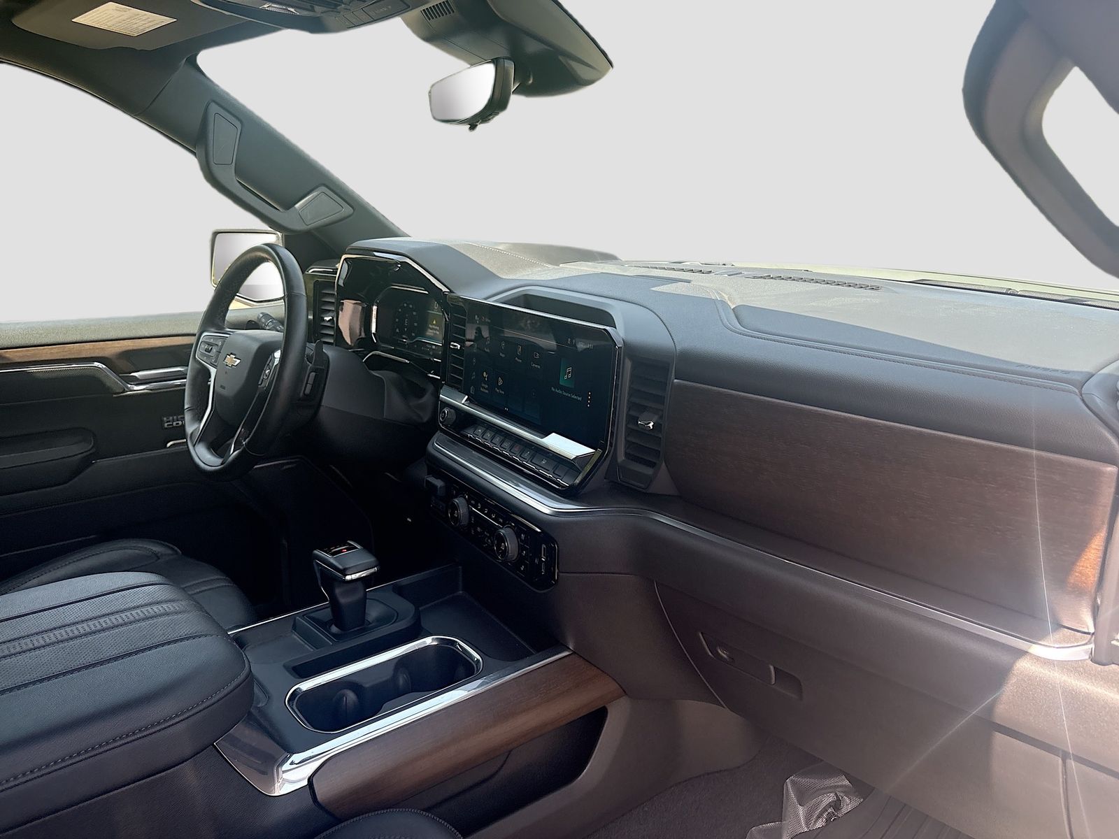 Used 2024 Beige Chevrolet High Country image 30