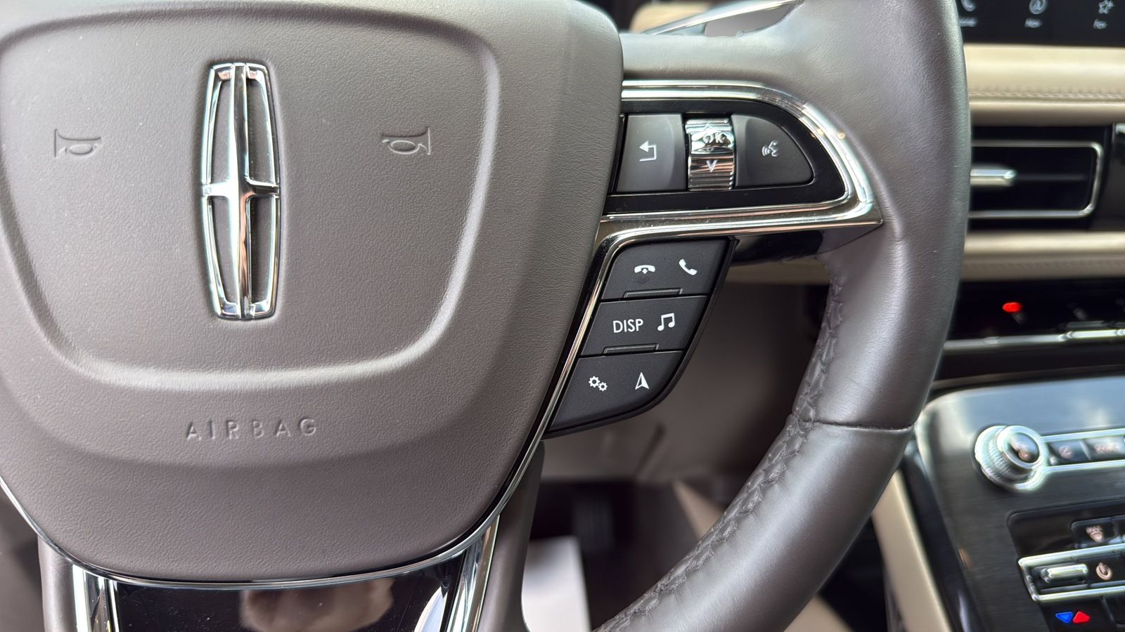Used Car 2023 Lincoln Nautilus  Reserve For Sale Under $40,000 In Austin, Texas