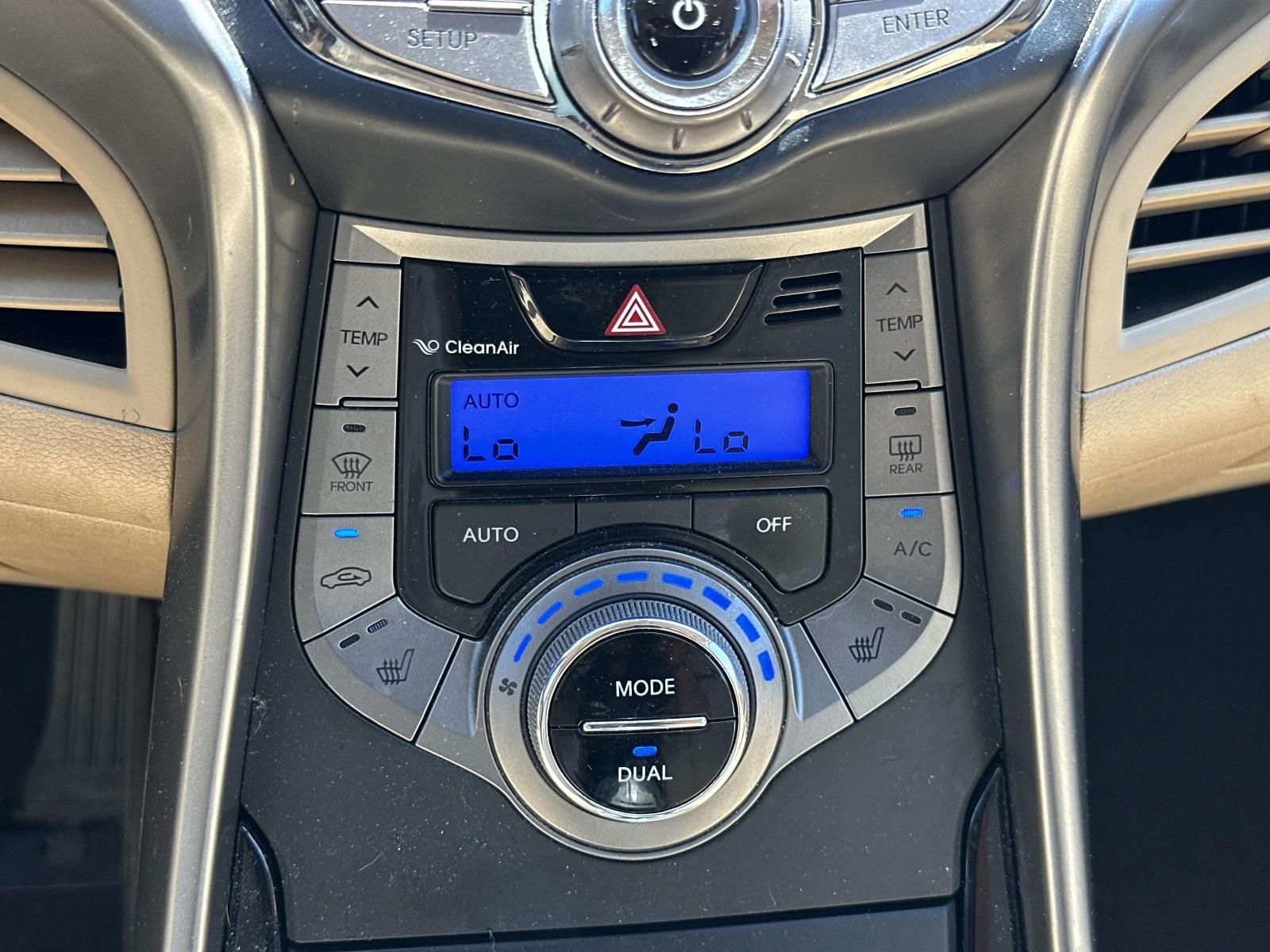 Used 2013 White Hyundai Limited image 25