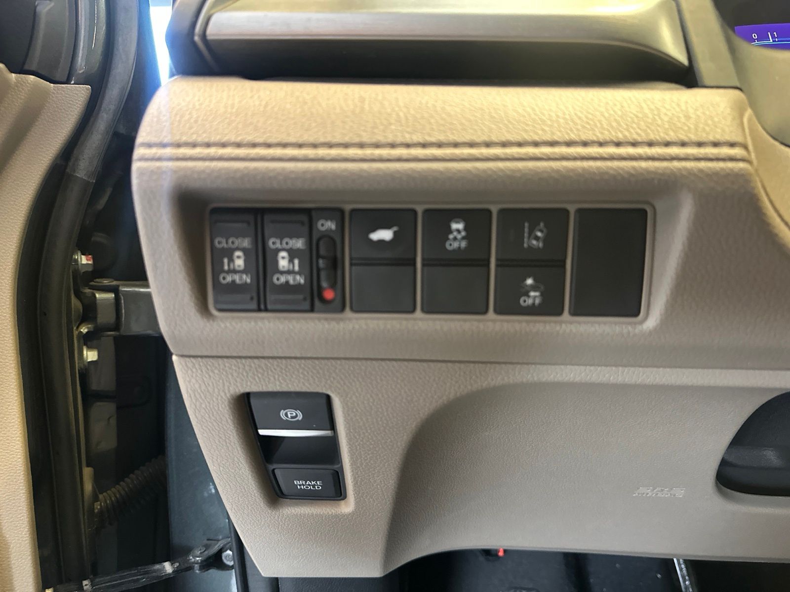 Used 2018 Forest Mist Metallic Honda EX-L image 21