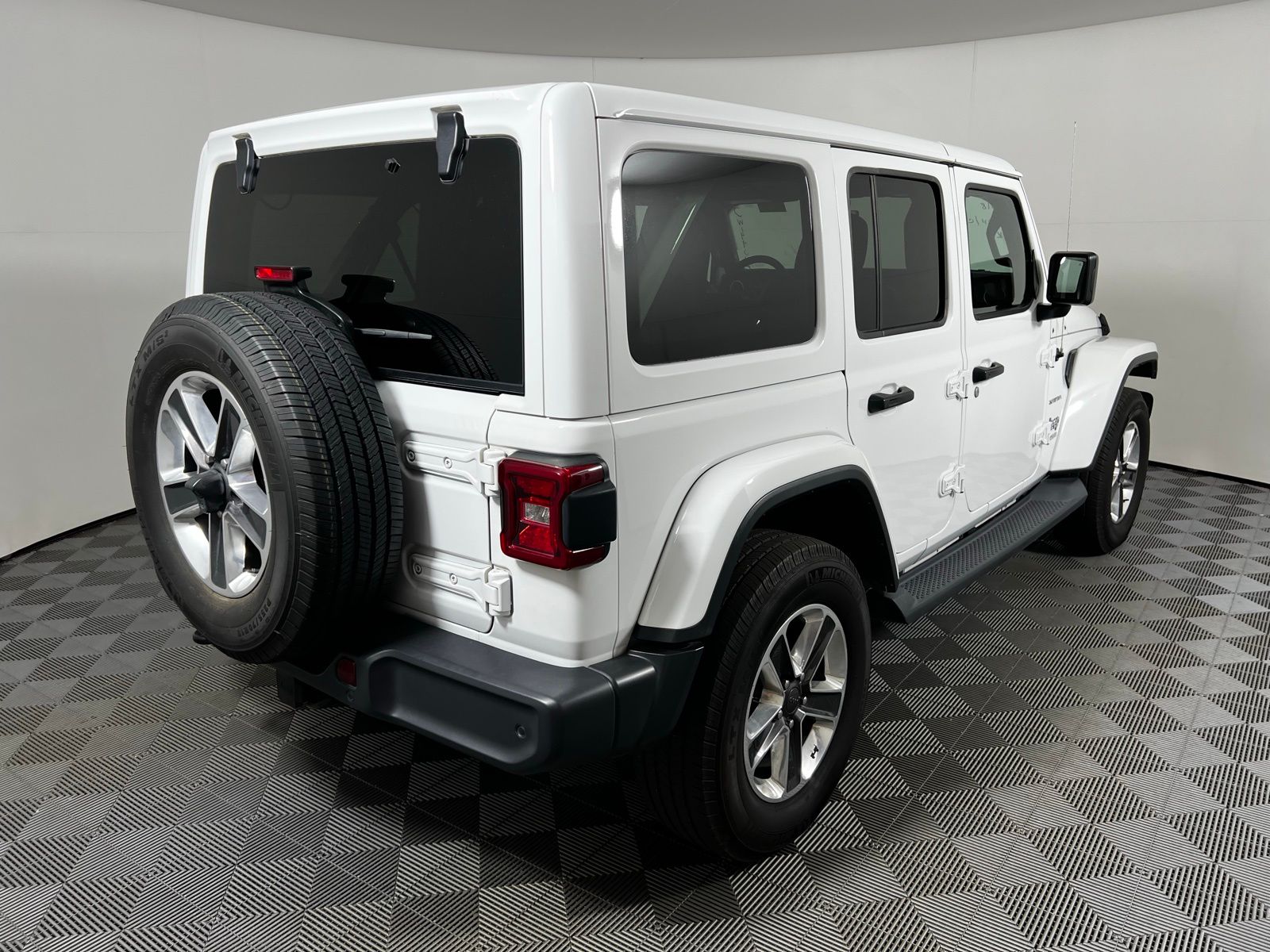 Thumbnail: 2018 Jeep Wrangler - 5