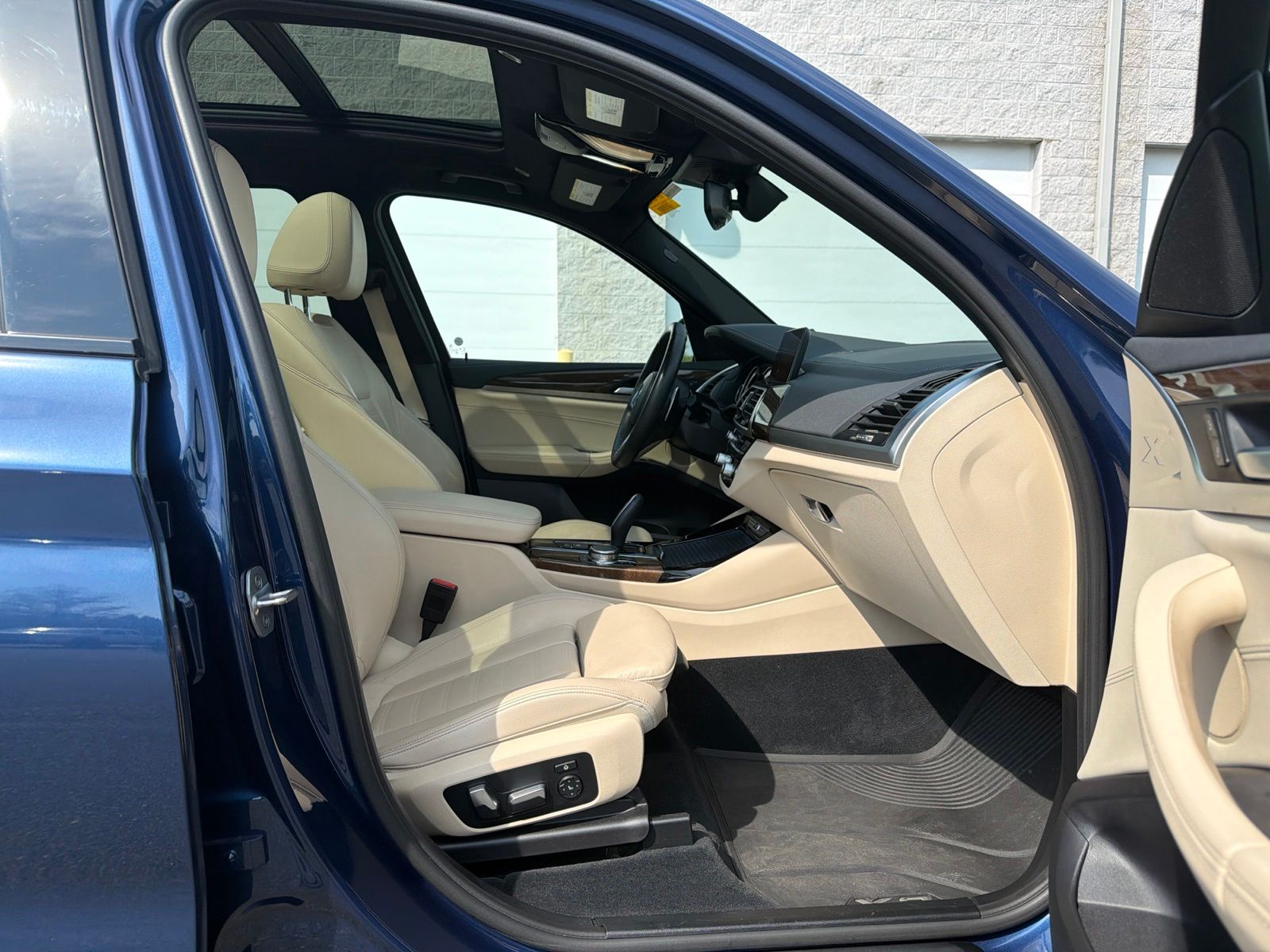 Used 2019 Blue Metallic BMW M40i image 30