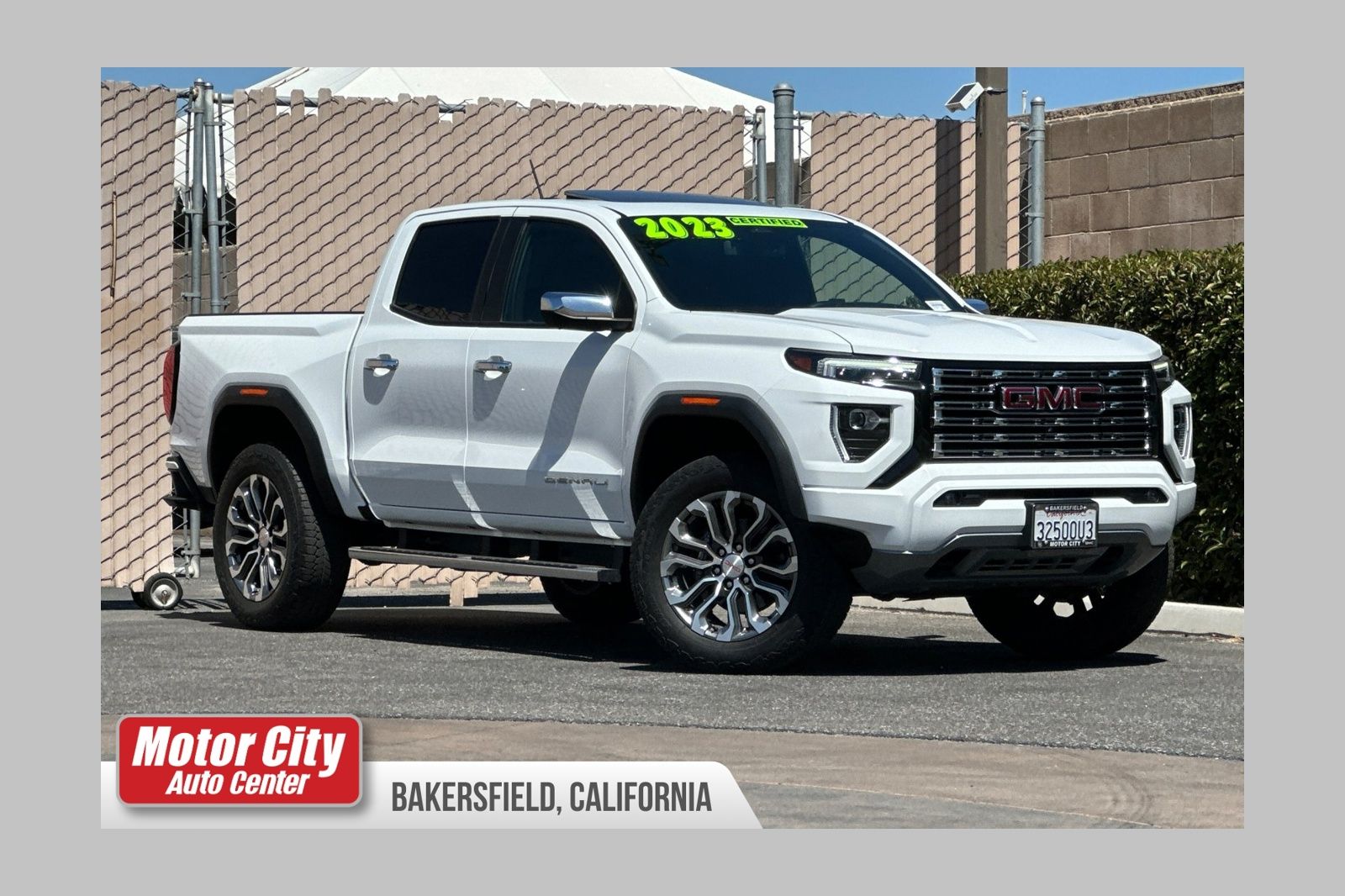 Summit White 2023 GMC Canyon Pickup Truck Four-Wheel Drive 8-Speed Automatic