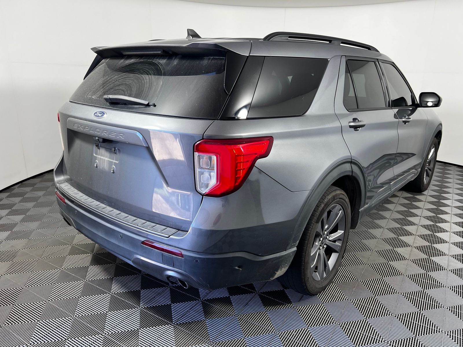 Thumbnail: 2022 Ford Explorer - 5