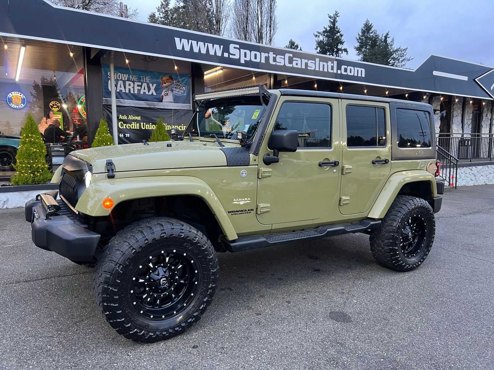 2013 Jeep Wrangler Unlimited Sahara 4WD
