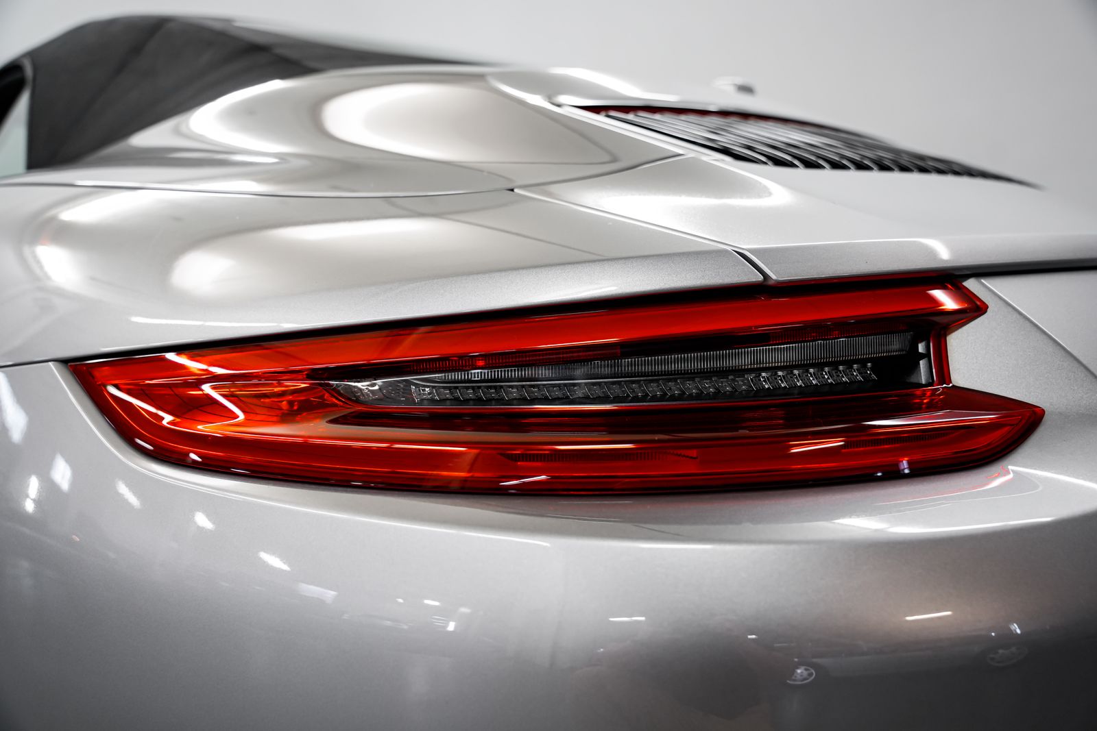 2018 Porsche 911 Carrera S — photo 34