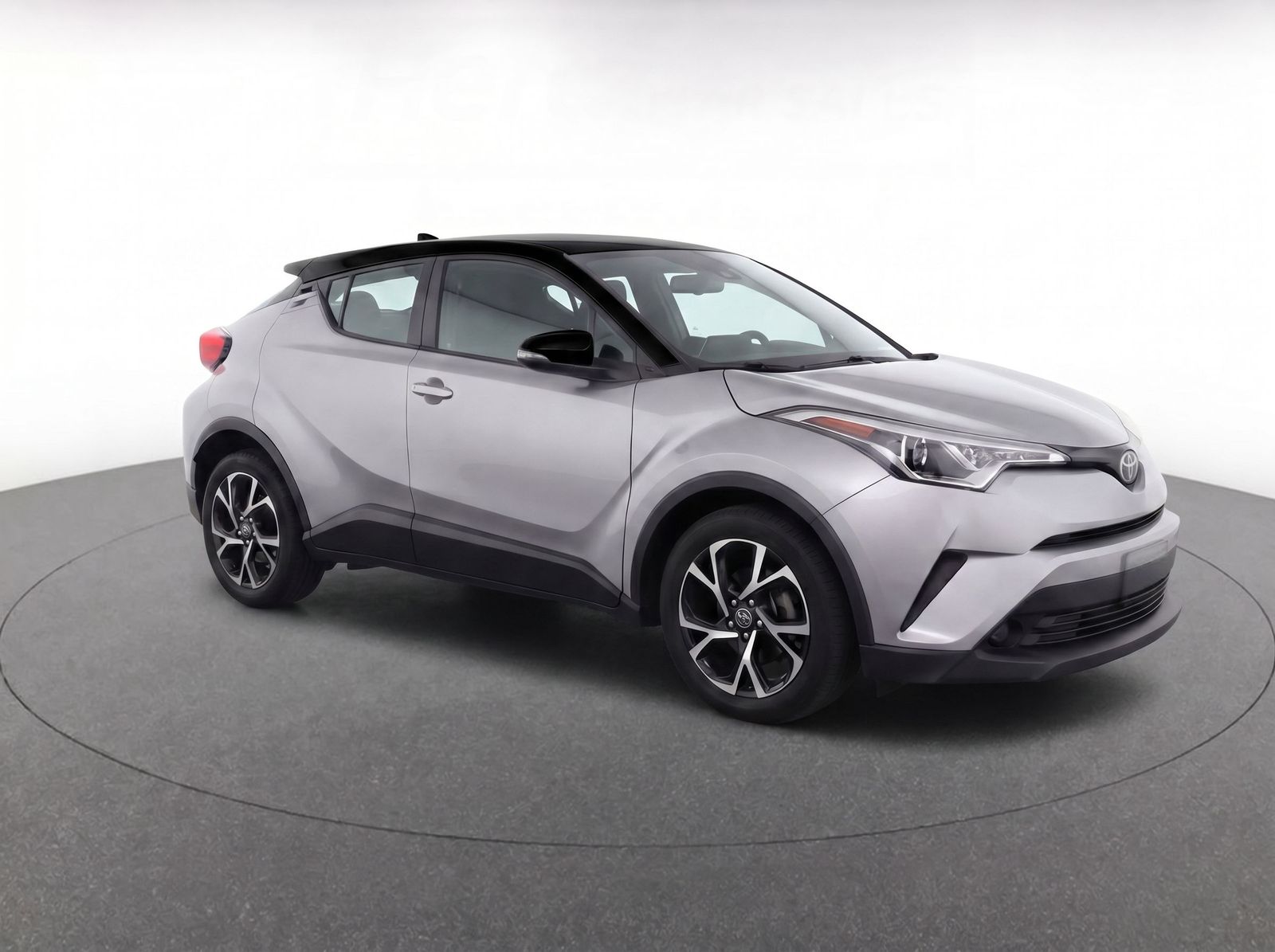 Silver 2019 Toyota C-HR XLE SUV / Crossover Front-Wheel Drive Continuously Variable Transmission