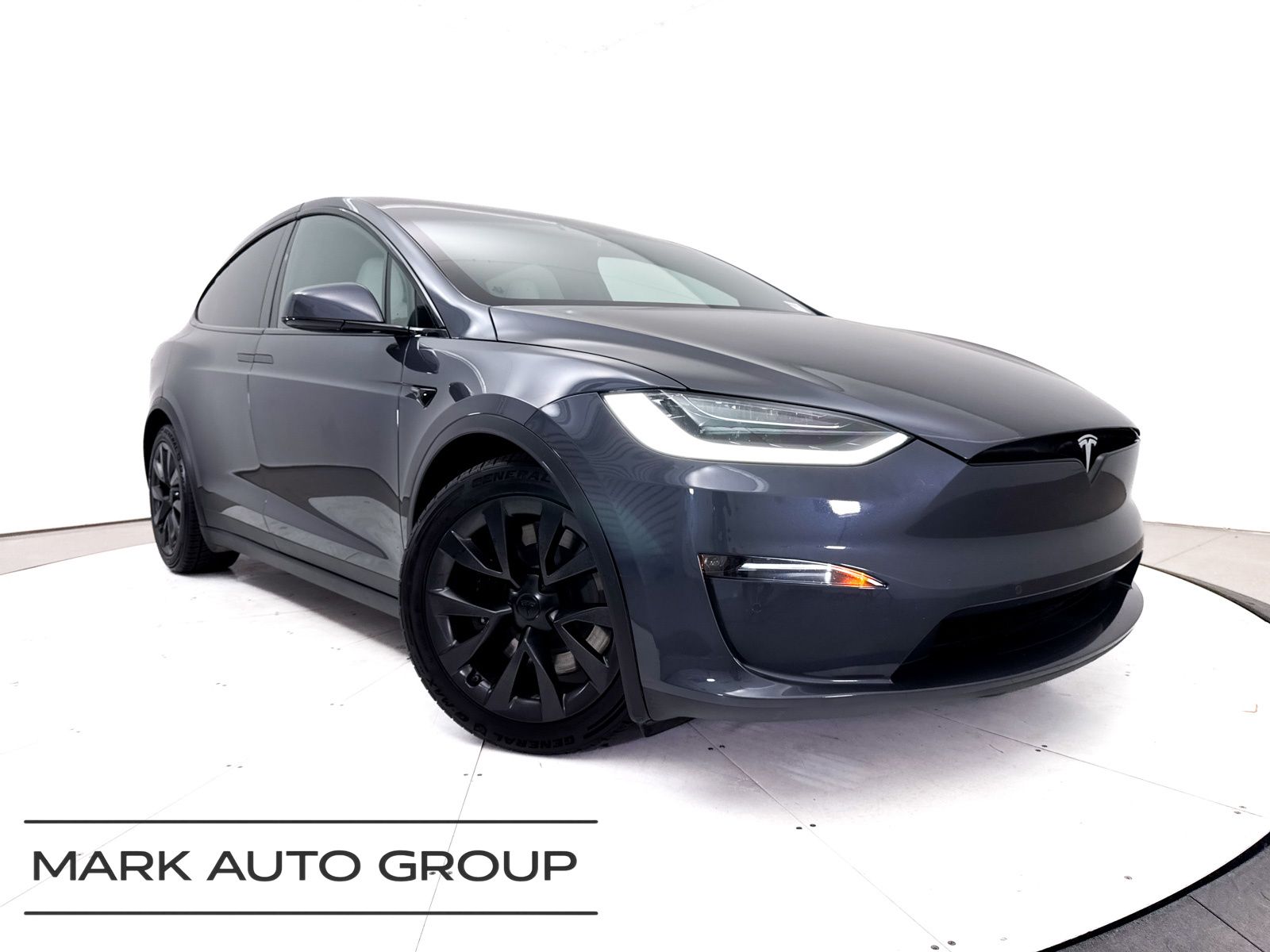 2022 Tesla Model X Base