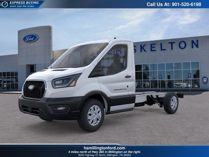 Oxford White 2026 Ford Transit Chassis Van Rear-Wheel Drive