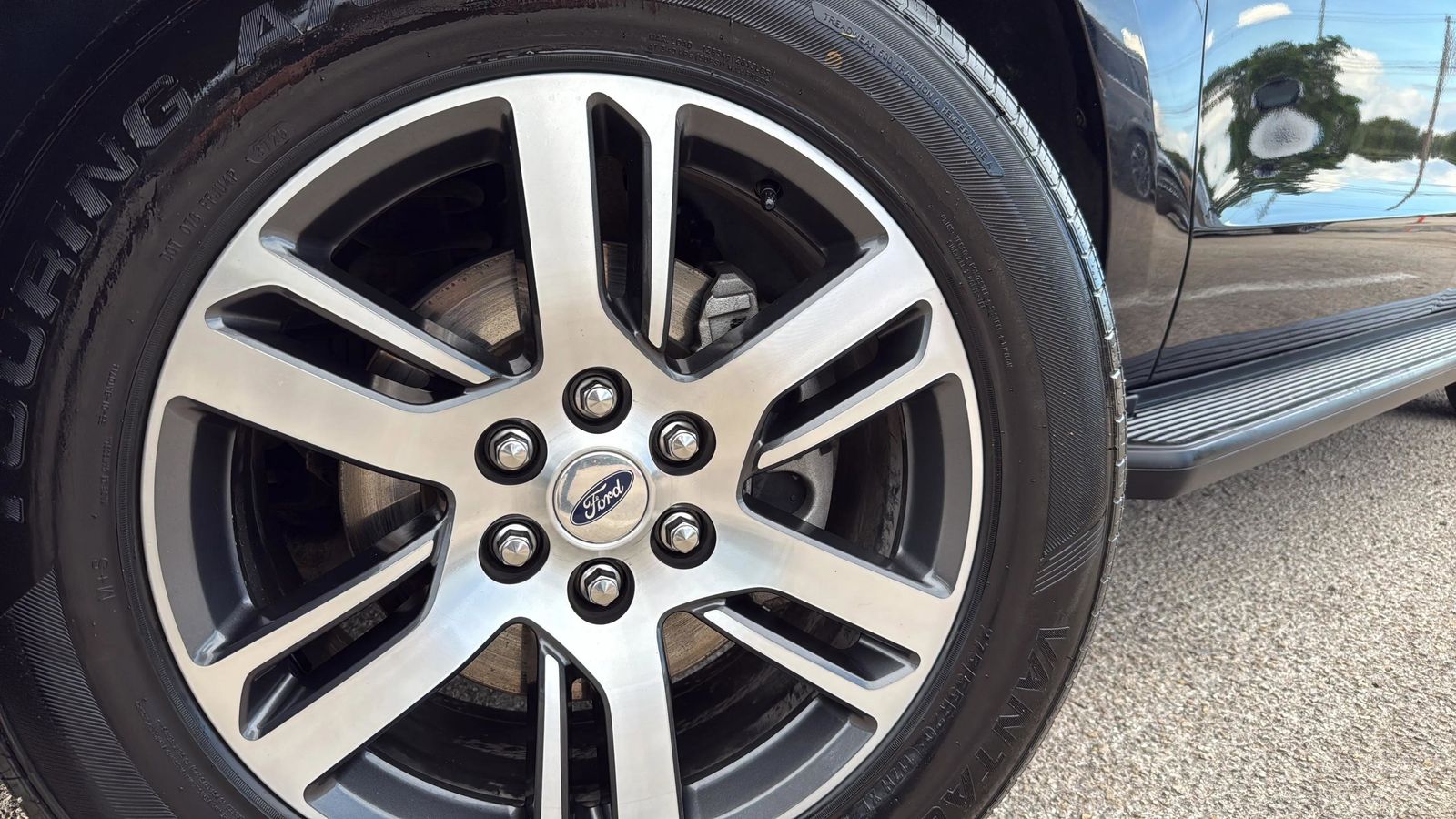 Used Car 2024 Ford Expedition Max  Limited For Sale Under $40,000 In Austin, Texas