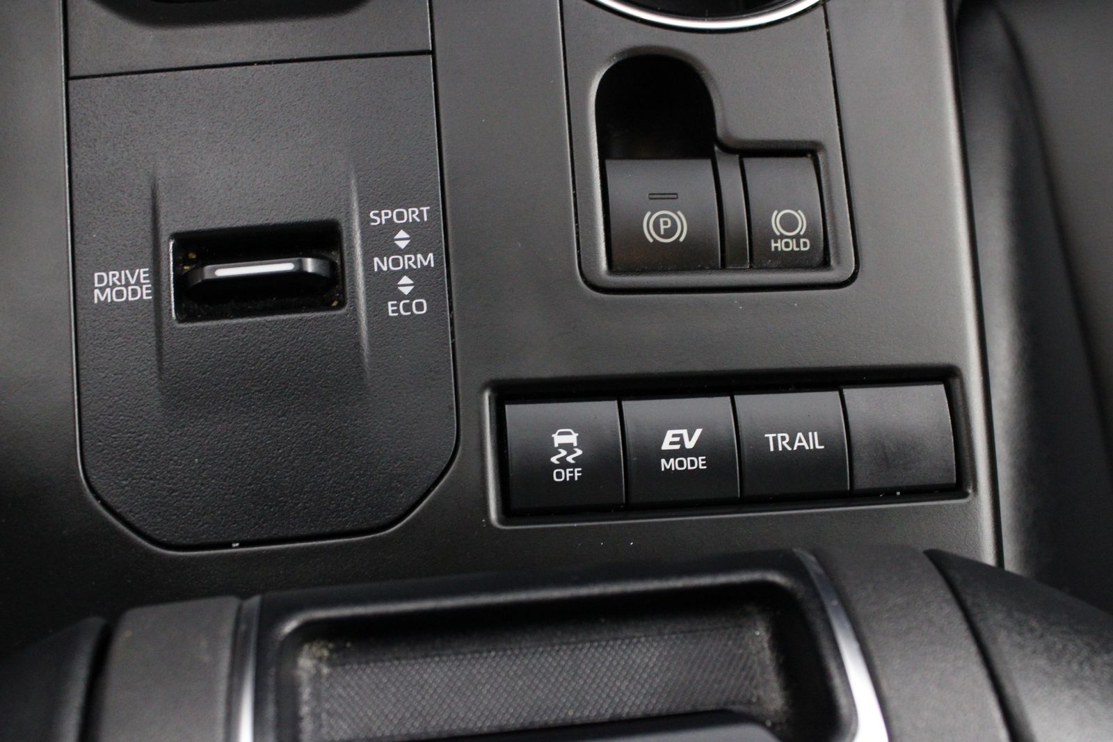 Used 2022 Gray Toyota XLE image 24