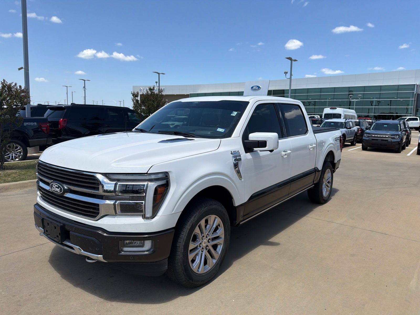 View vehicle photo 3