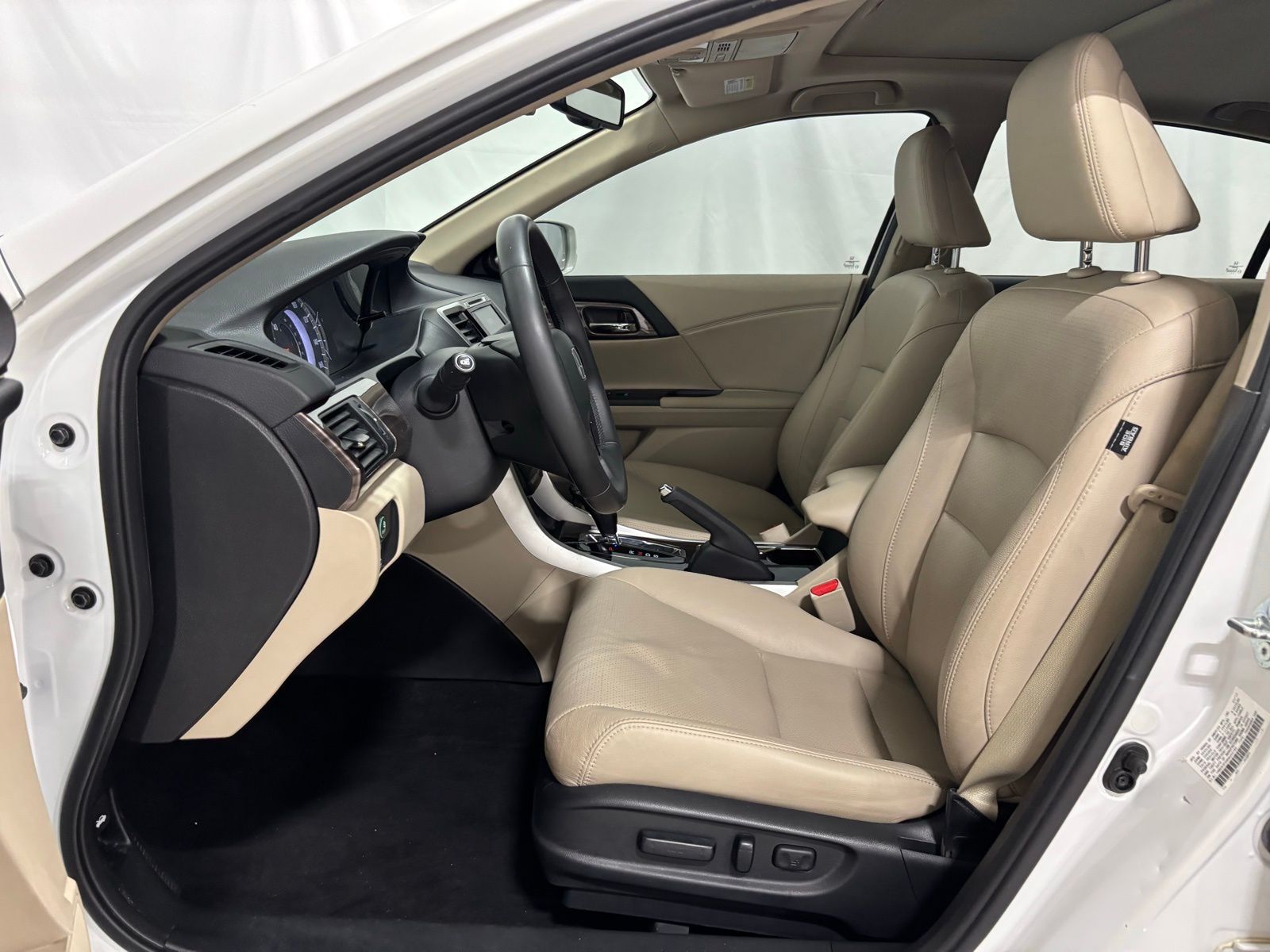 Used Car 2017 Honda Accord  Touring For Sale Under $25,000 In Austin, Texas