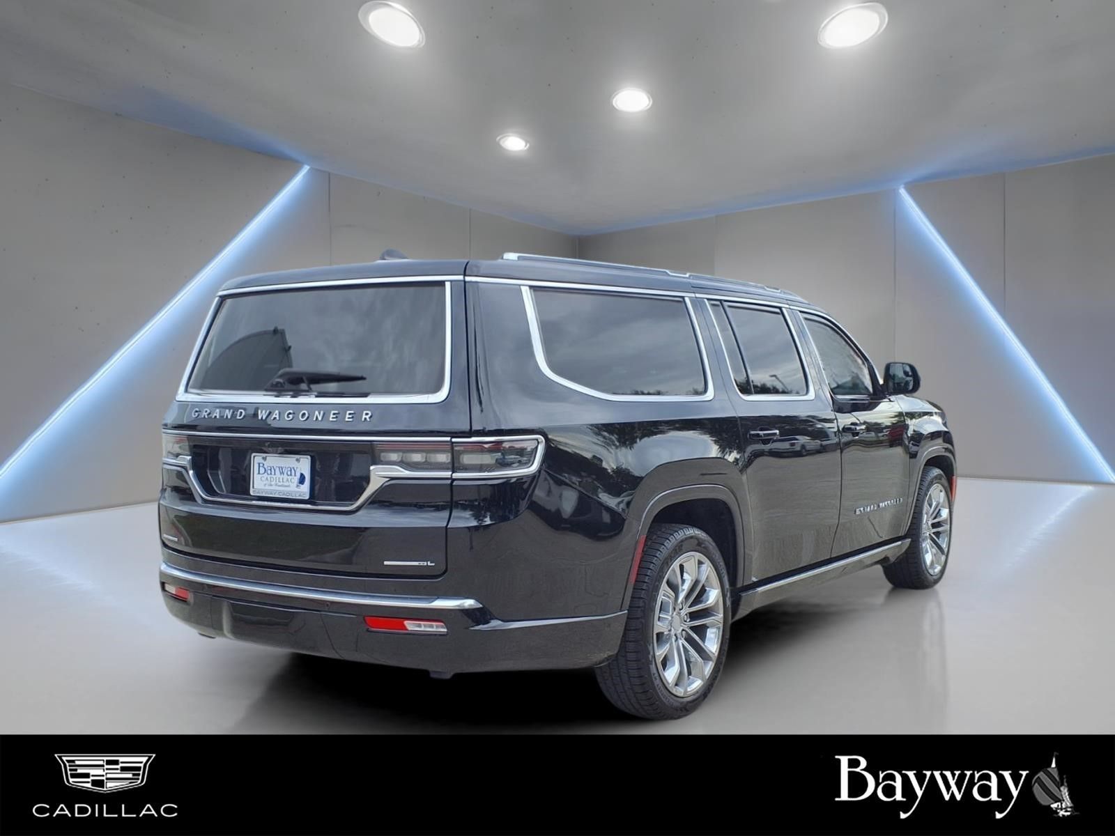 2023 Jeep Grand Wagoneer L Series II - 1